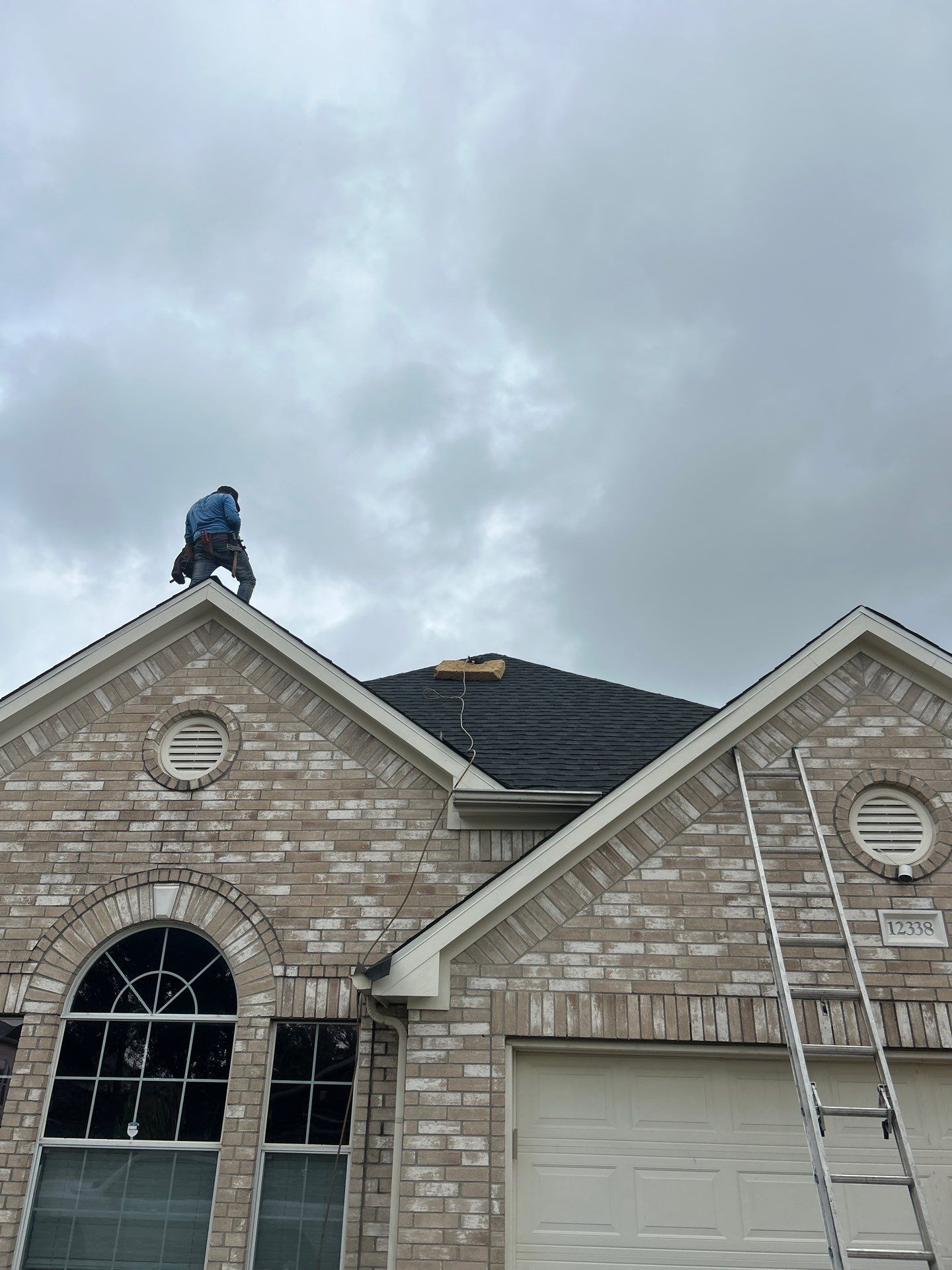 Roof Replacement in Ashford Lakes, Sugar Land TX by Roof Repair Company