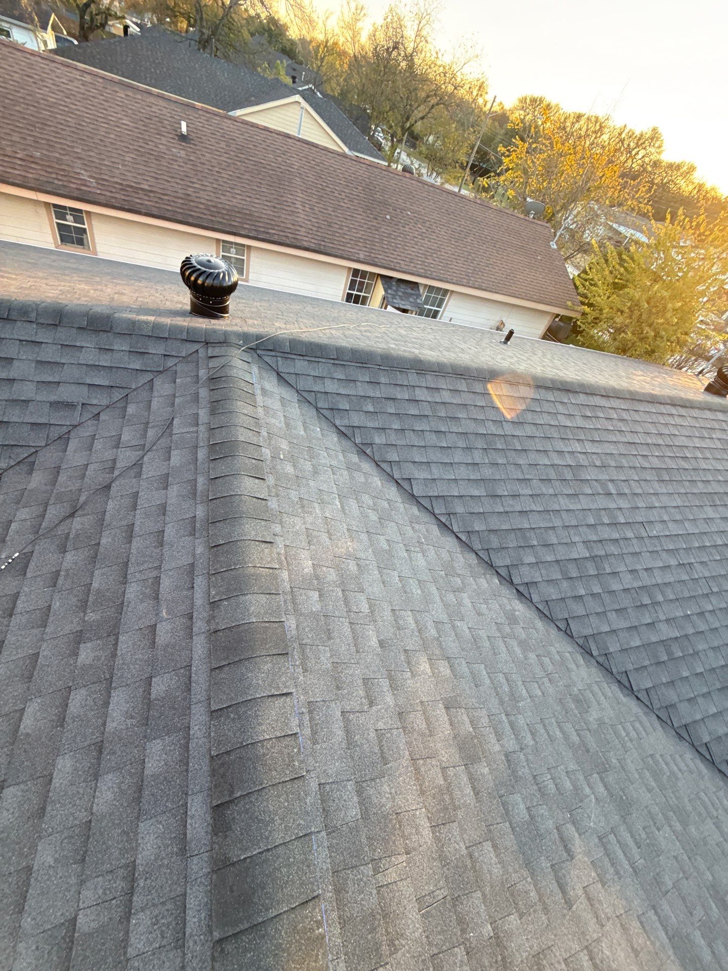 GAF Natural Shadow - Charcoal  by Top Sun Roofing