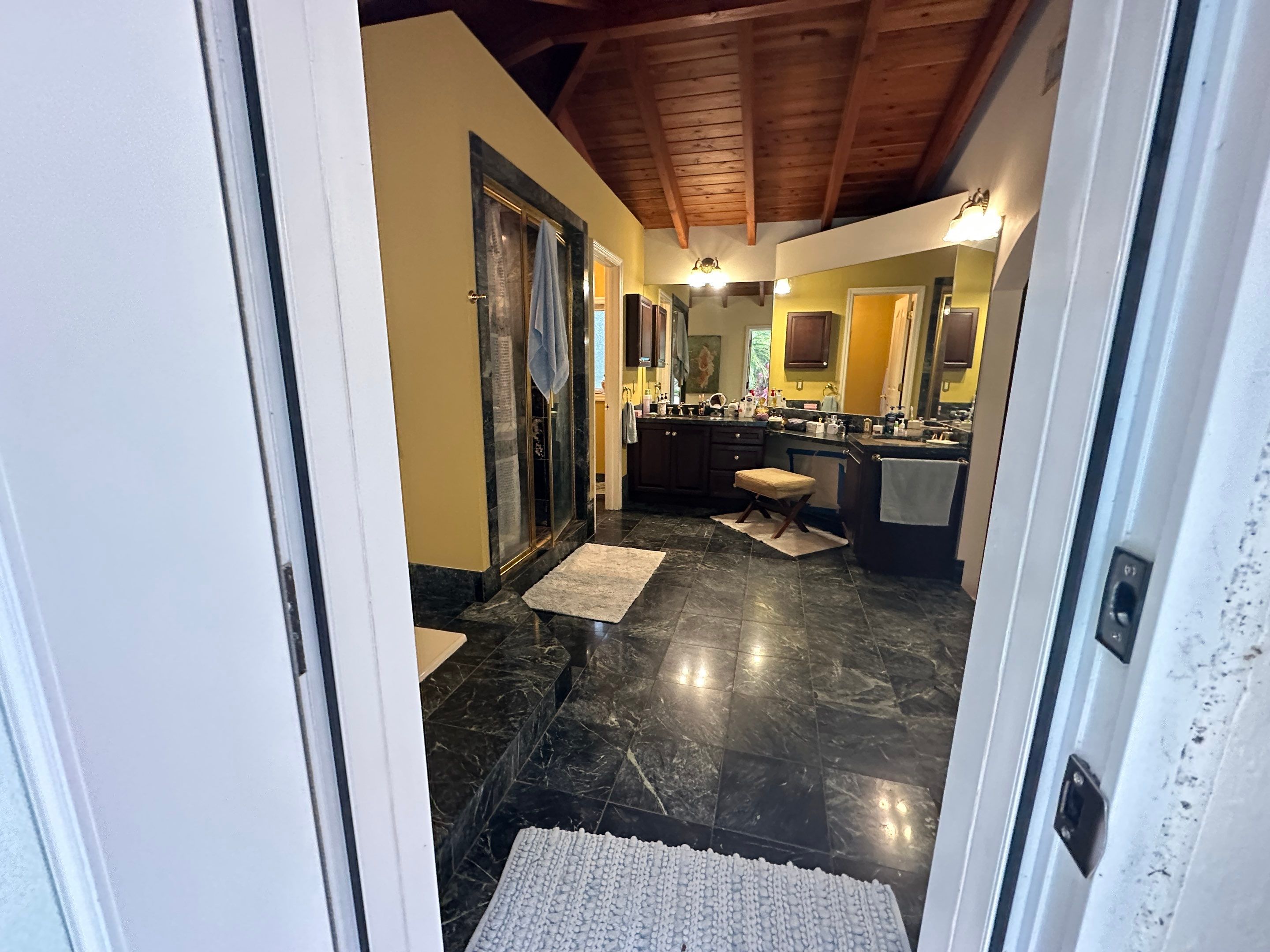 Water Damage Claim in Coral Gables by FLAPA & KeyStone