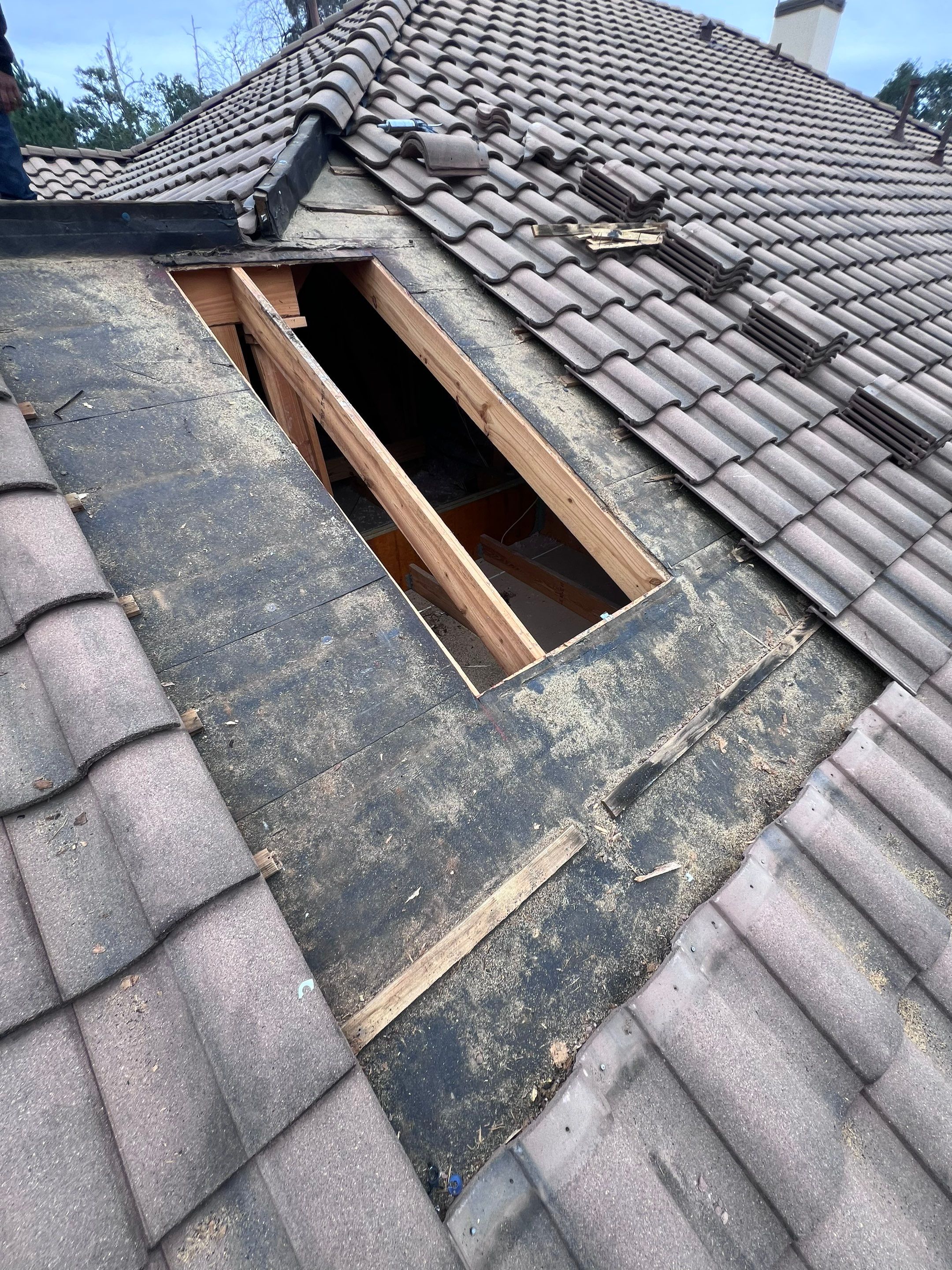 Tile Roof Repair by Roof Repair Company
