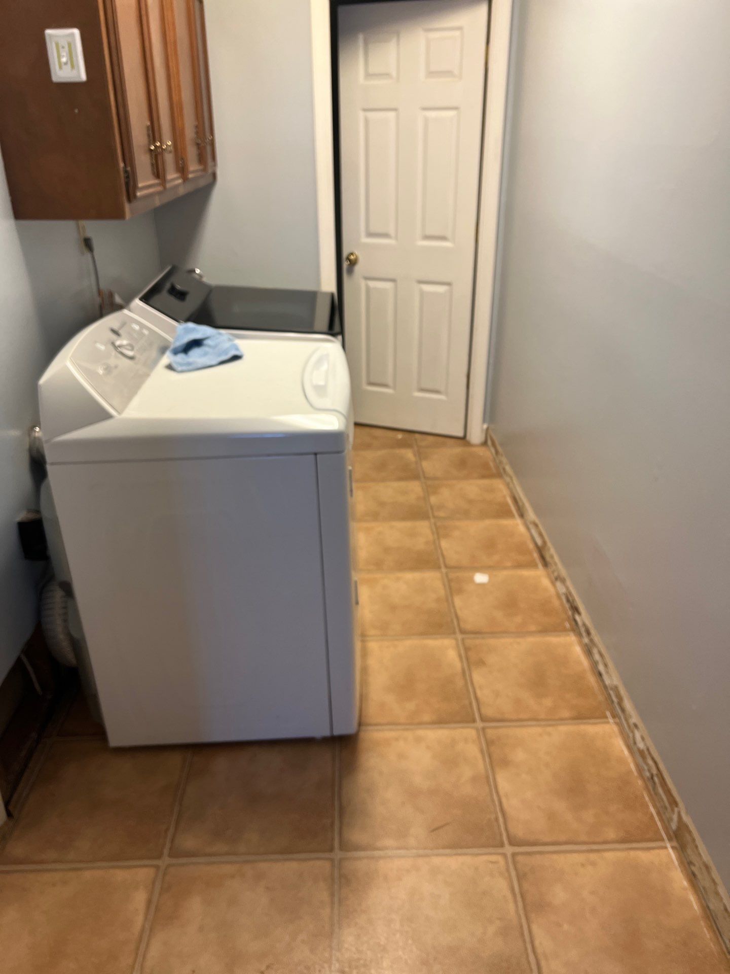 Emergency Water Mitigation & Structural Cavity Drying in Wilmington by Right On Time Restoration