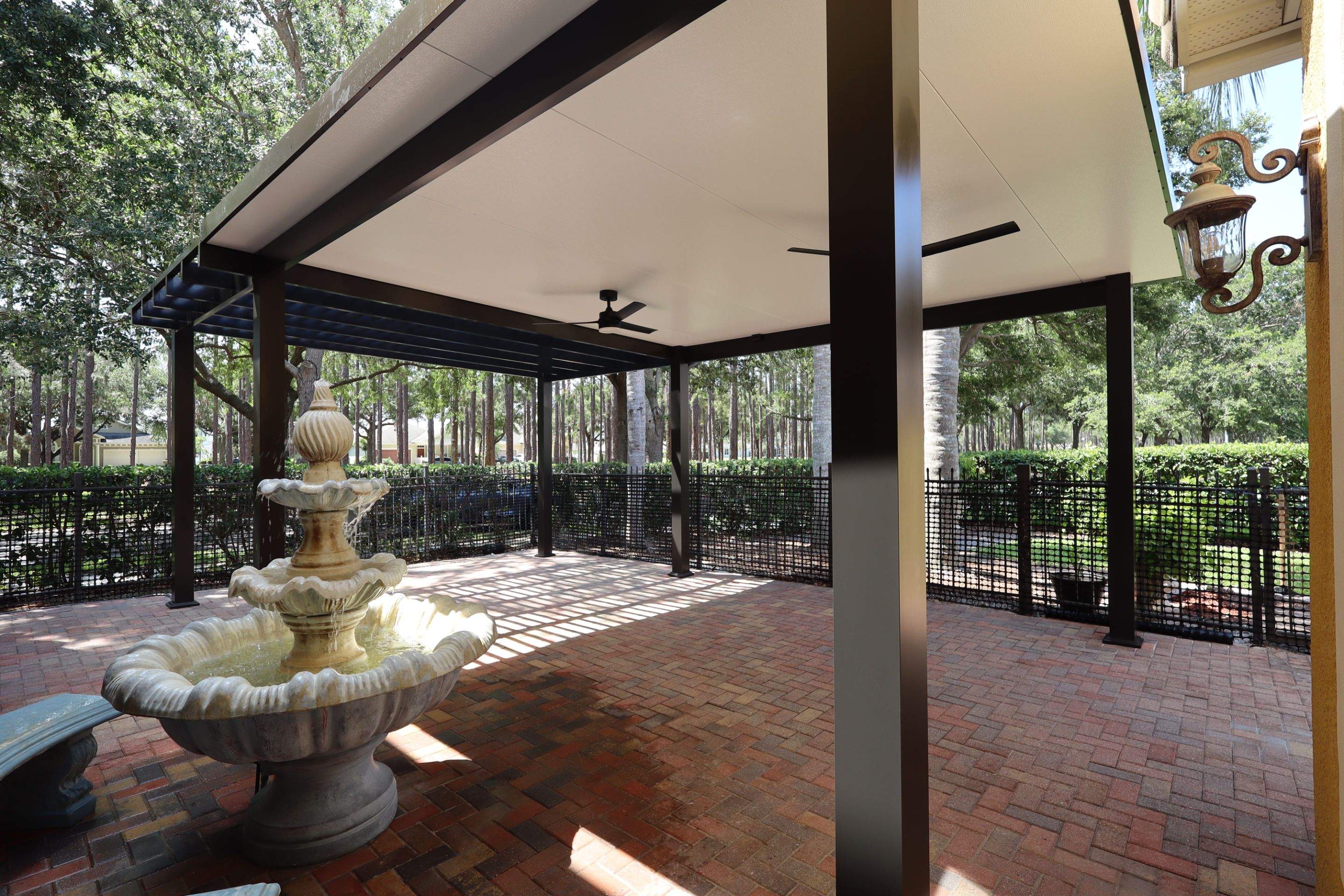 Aluminun patio cover and Pergola using Aluminum by Orlando pergolas