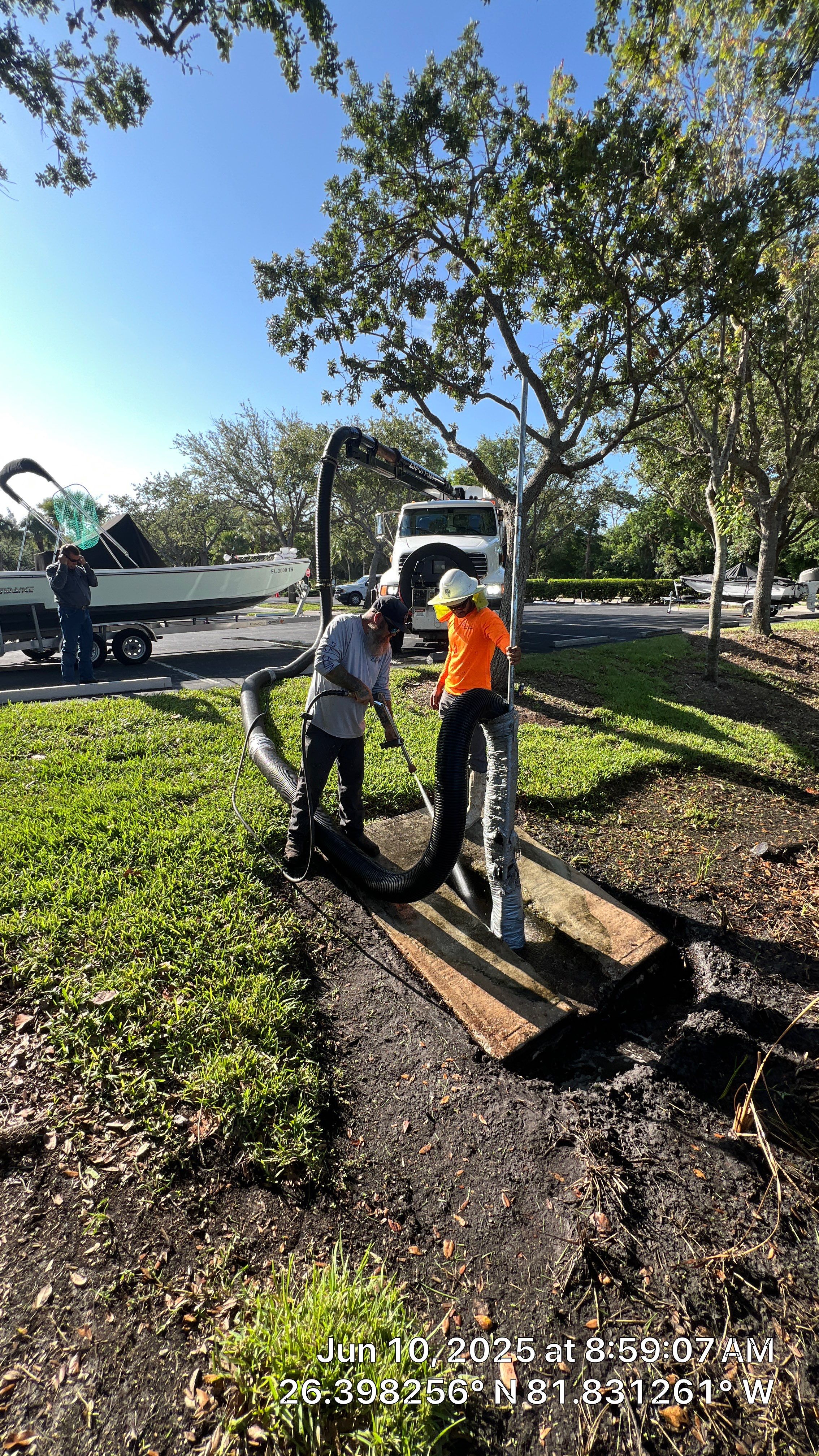 Pelican Landing Beach Parking Lot Stormwater System Maintenance by Don Mar, Inc. Storm Water Solutions