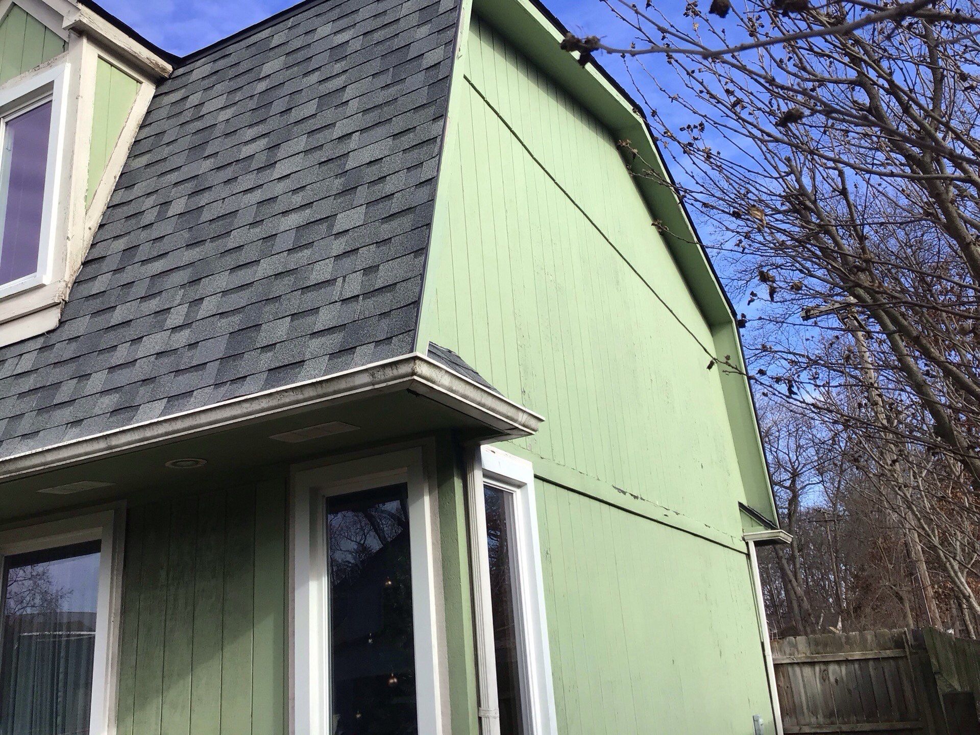 Siding Replacement using Hardie Plank S8 1/4" by 180 Contractors