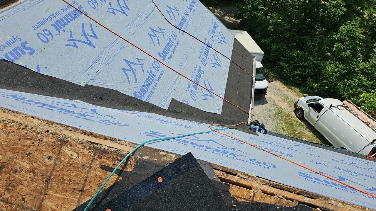 ATLAS PINNACLE HP W/SCOTCHGARD COLOR: WEATHERED WOOD by Eagle Eye Roofing