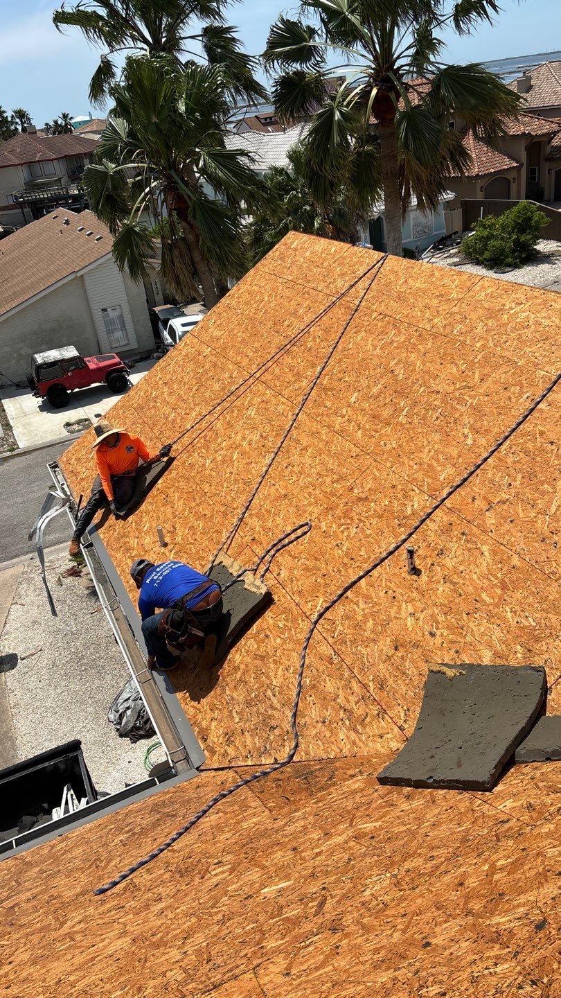Residential Roofing Installation using Owen's Corning Duration (Lifetime) Shingles by Roof Repair Company