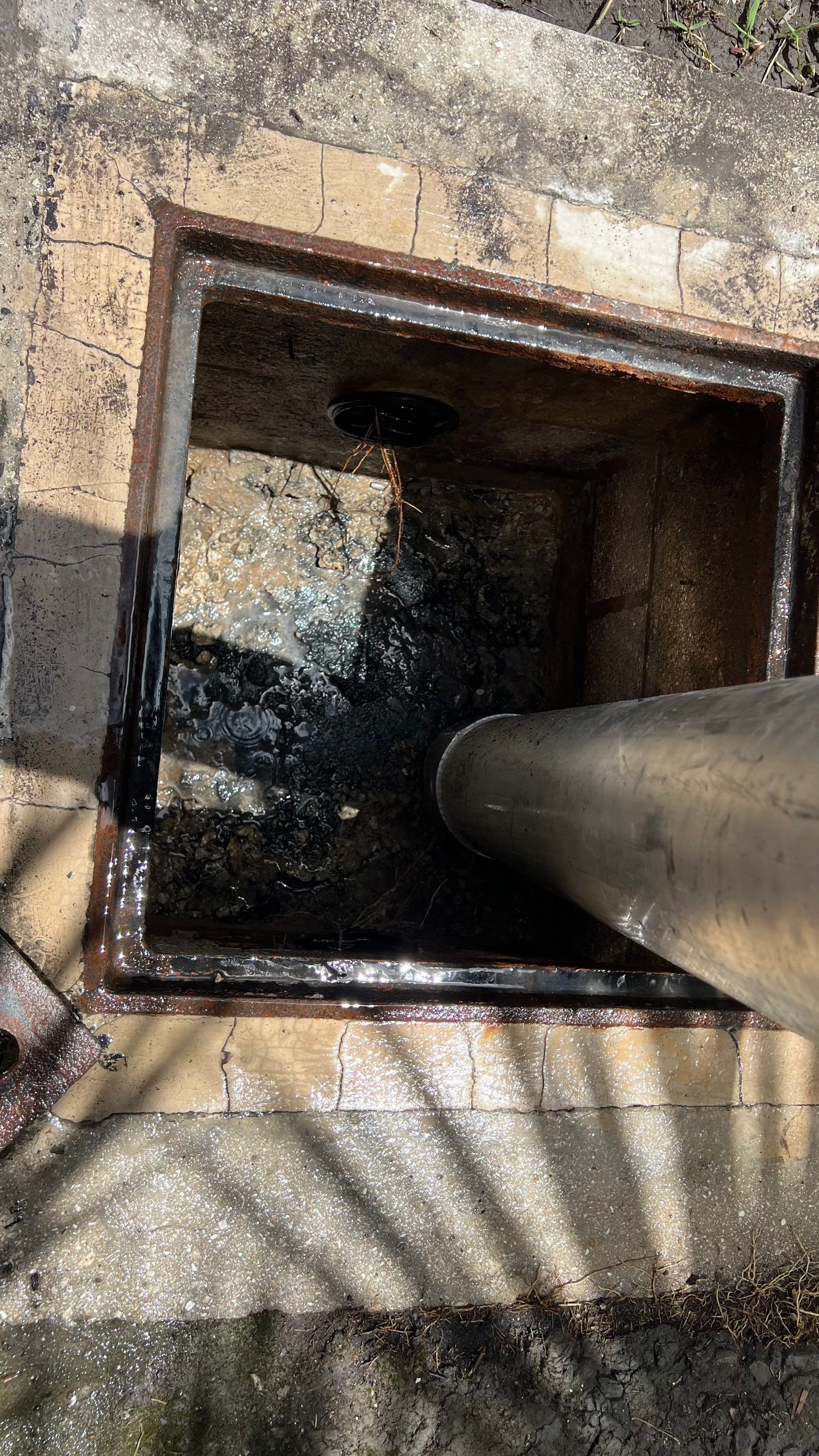 Naples Condo Catch Basin Cleaning by APS Power & Water