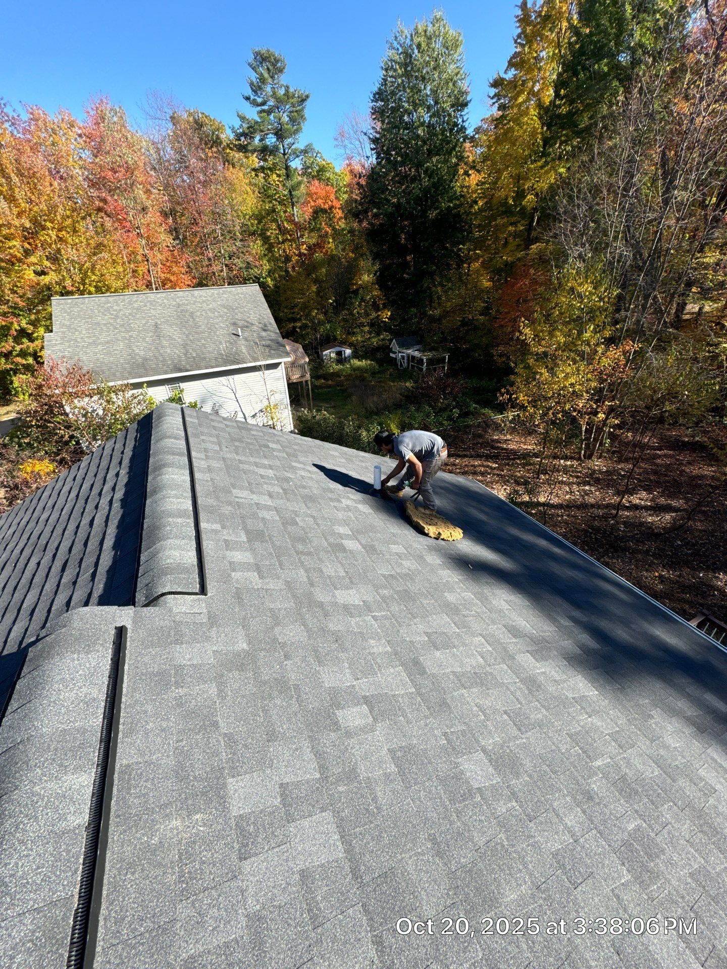 993 West Tyler Road Muskegon, MI 49445 by Veteran Roofing & Exteriors