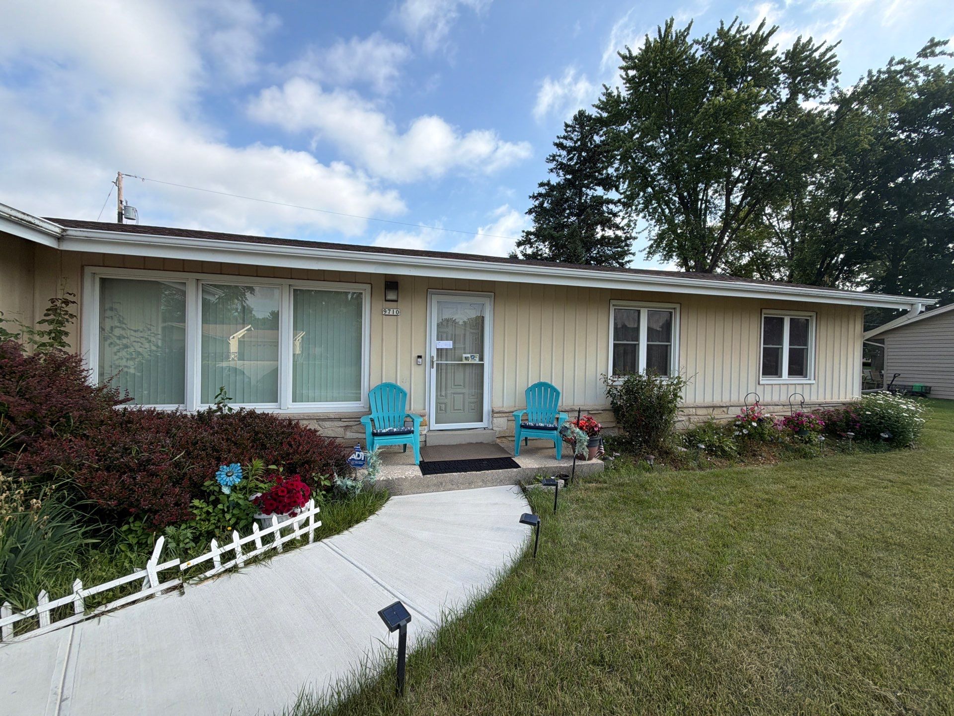 Milwaukee Residential Exterior Renovation with Siding and Concrete Upgrades by OCS Contracting Services