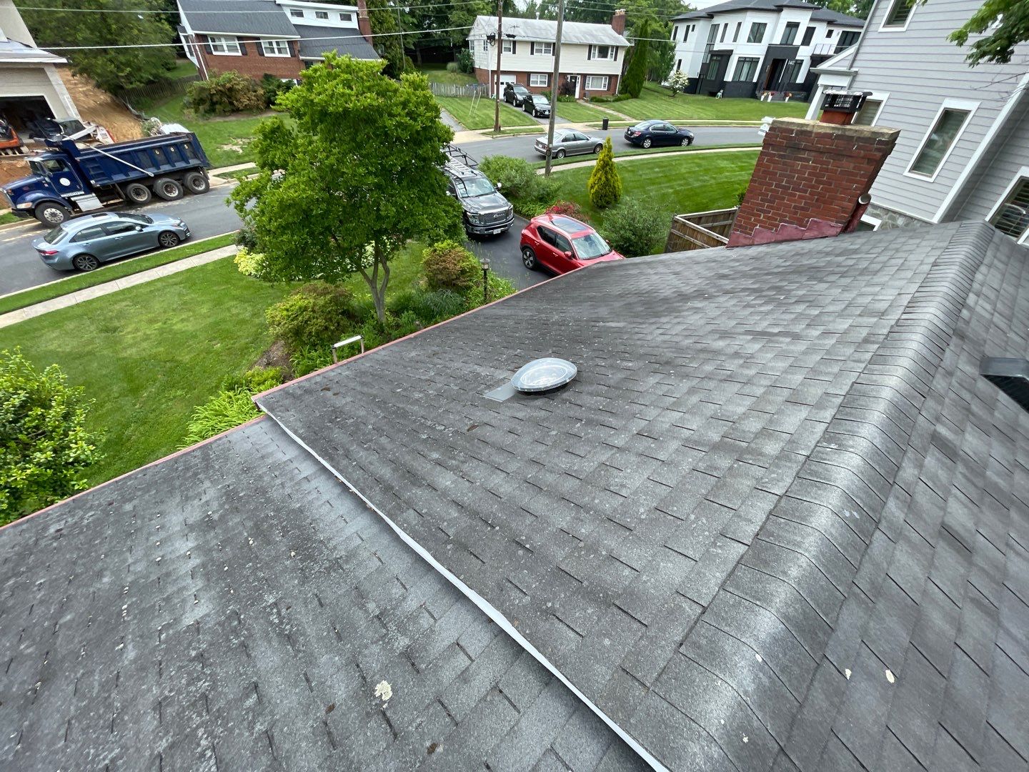 McLean: CertainTeed Landmark Designer Shingles in Charcoal Black by RM Banning, Inc.