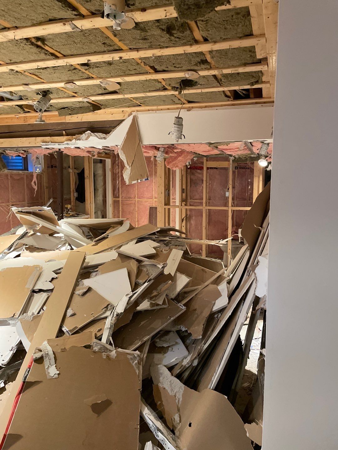 First response basement flood by Eco-Nature Construction Inc.