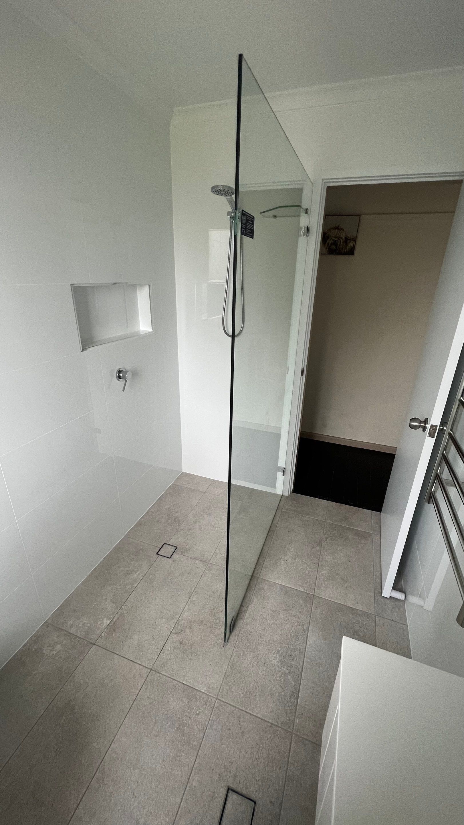 Bathroom, Toilet & Laundry Renovation by Re-seal Bathrooms