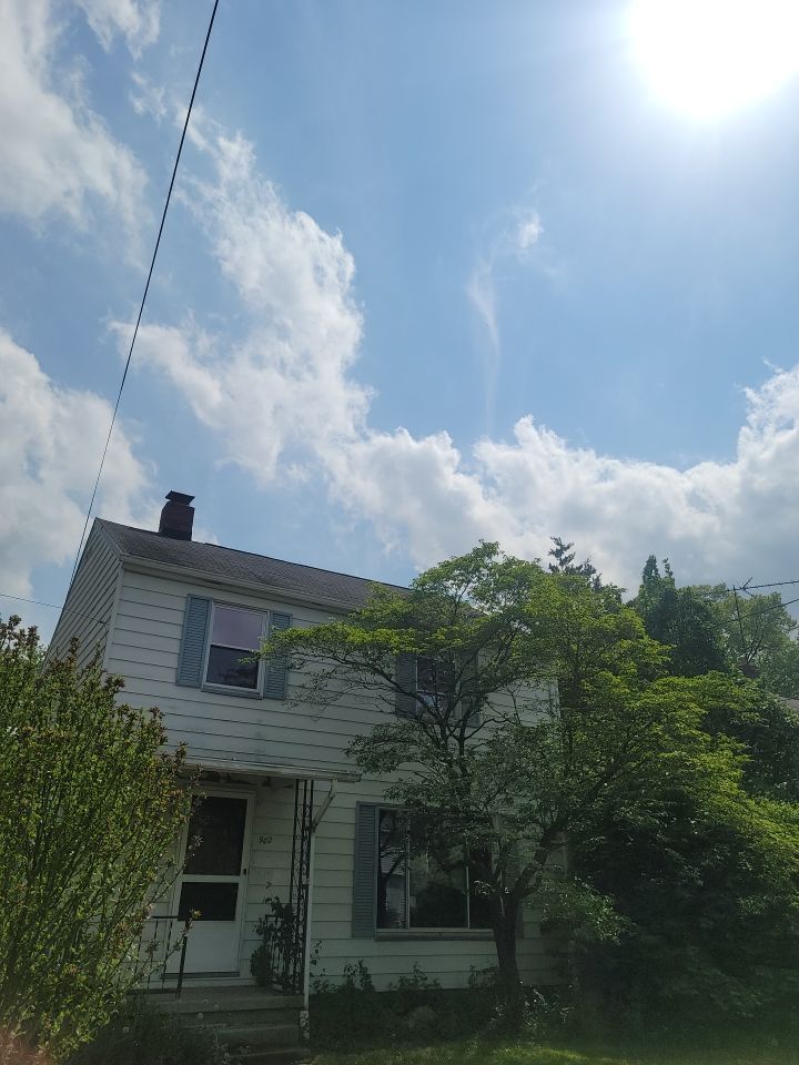 ATLAS PINNACLE COLOR: SCOTCHGARD HEARTHSTONE DRIP EDGE: WHITE by Eagle Eye Roofing