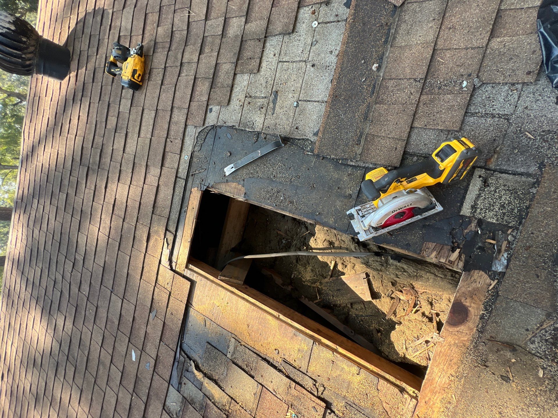 Residential Roofing Installation using Owen's Corning Duration (Lifetime) Shingles by Roof Repair Company