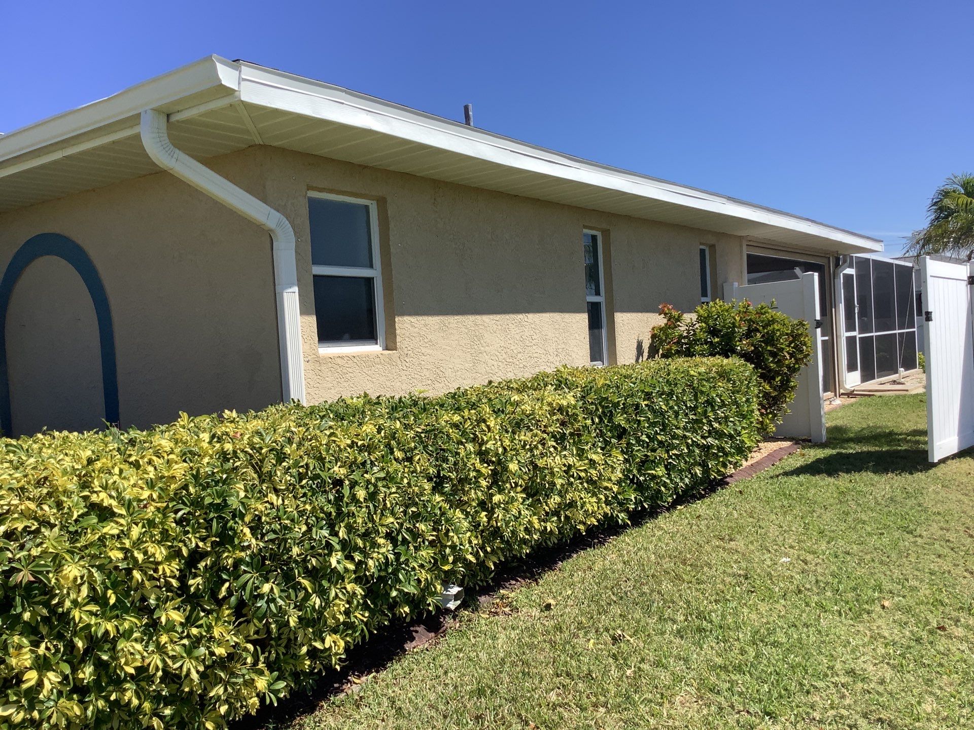 Seamless Gutter Installation Before Rainy Season in Cape Coral FL by Gutter Professors