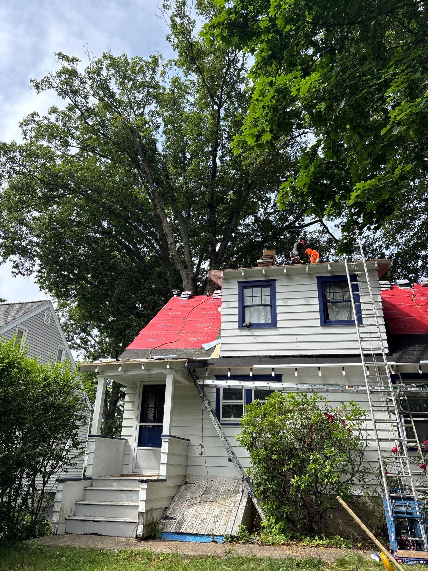 Architectural & EPDM Roof Replacement – Norwalk, CT by Lecla Home Improvements and Roofing INC