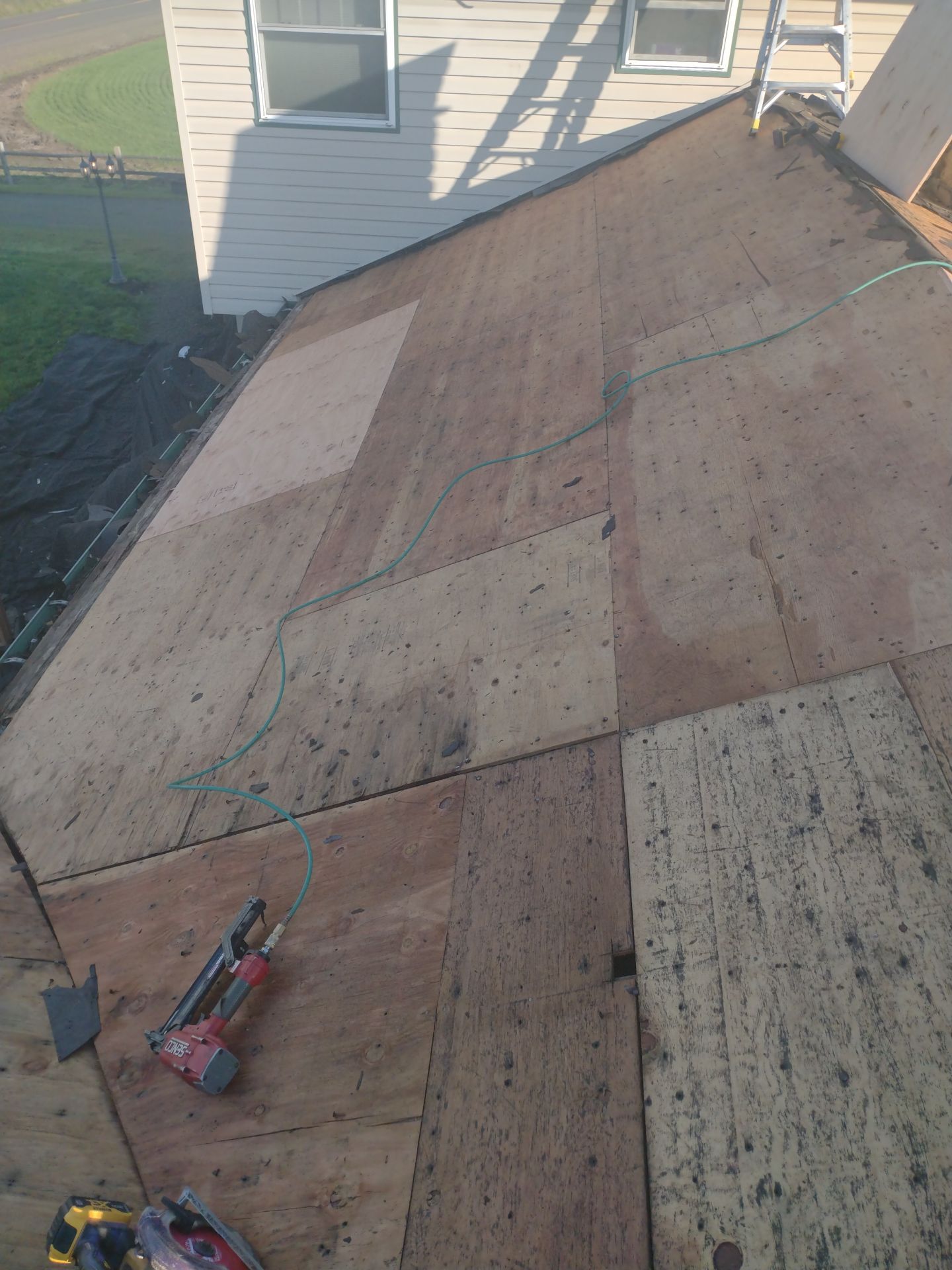 Residential Roofing Installation using IKO Dynasty (Color: Granite Black) by Orezona Building & Roofing Company, Inc.