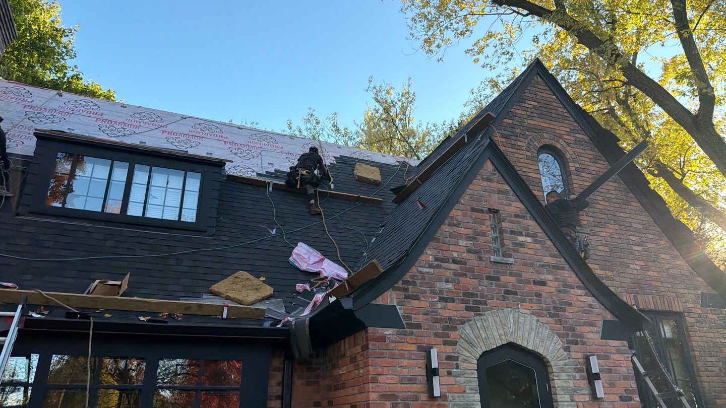 Roof Replacement using Owens Corning Onyx Black by 180 Contractors