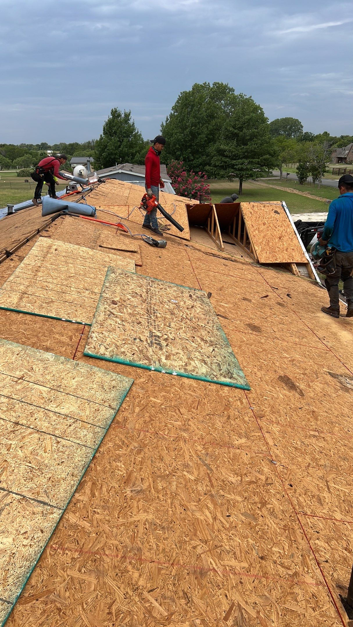 Residential Roofing Installation using ATLAS Pinnacle Pristine Shingles by Harvey Roofing & Construction