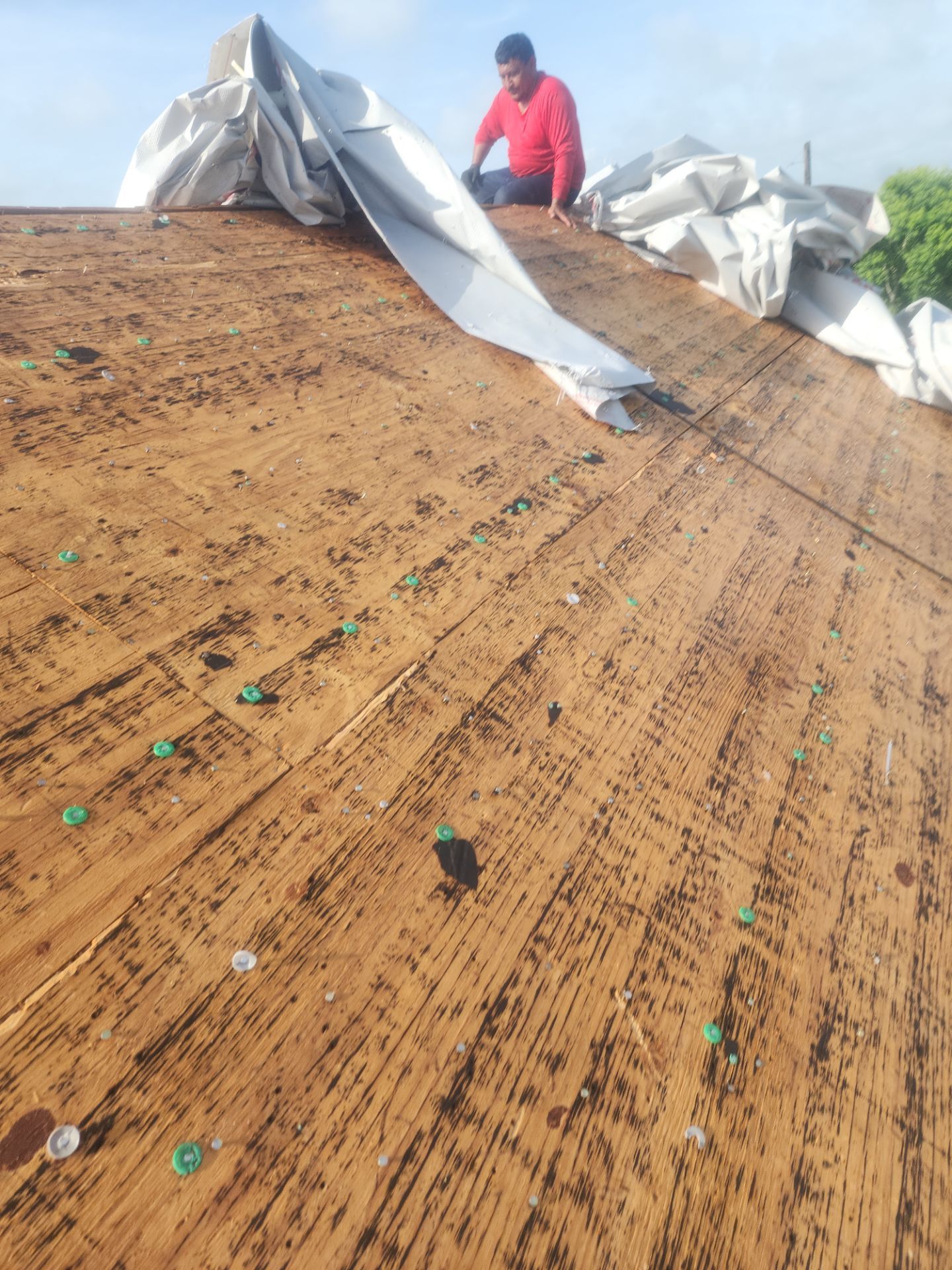 Residential Roofing Installation using Owen's Corning Duration (Lifetime) Shingles by Roof Repair Company