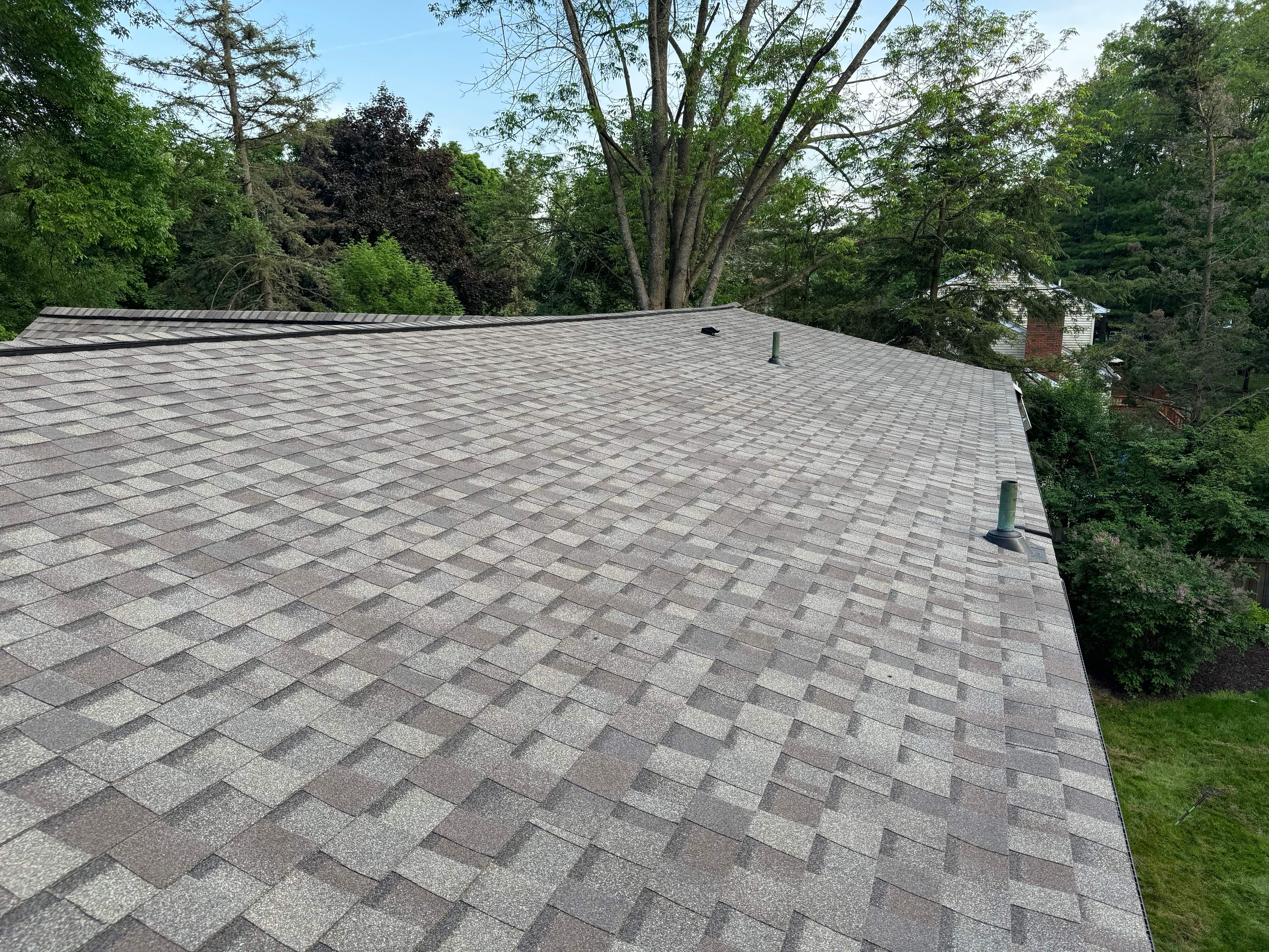 Residential Roofing Installation using Certainteed Landmark ClimateFlex by GRACCO