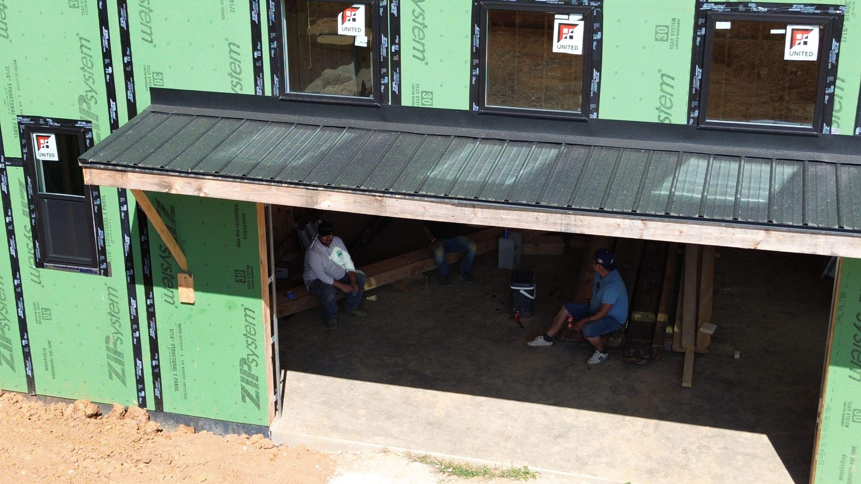 Lot 32 by Omnia Roofing