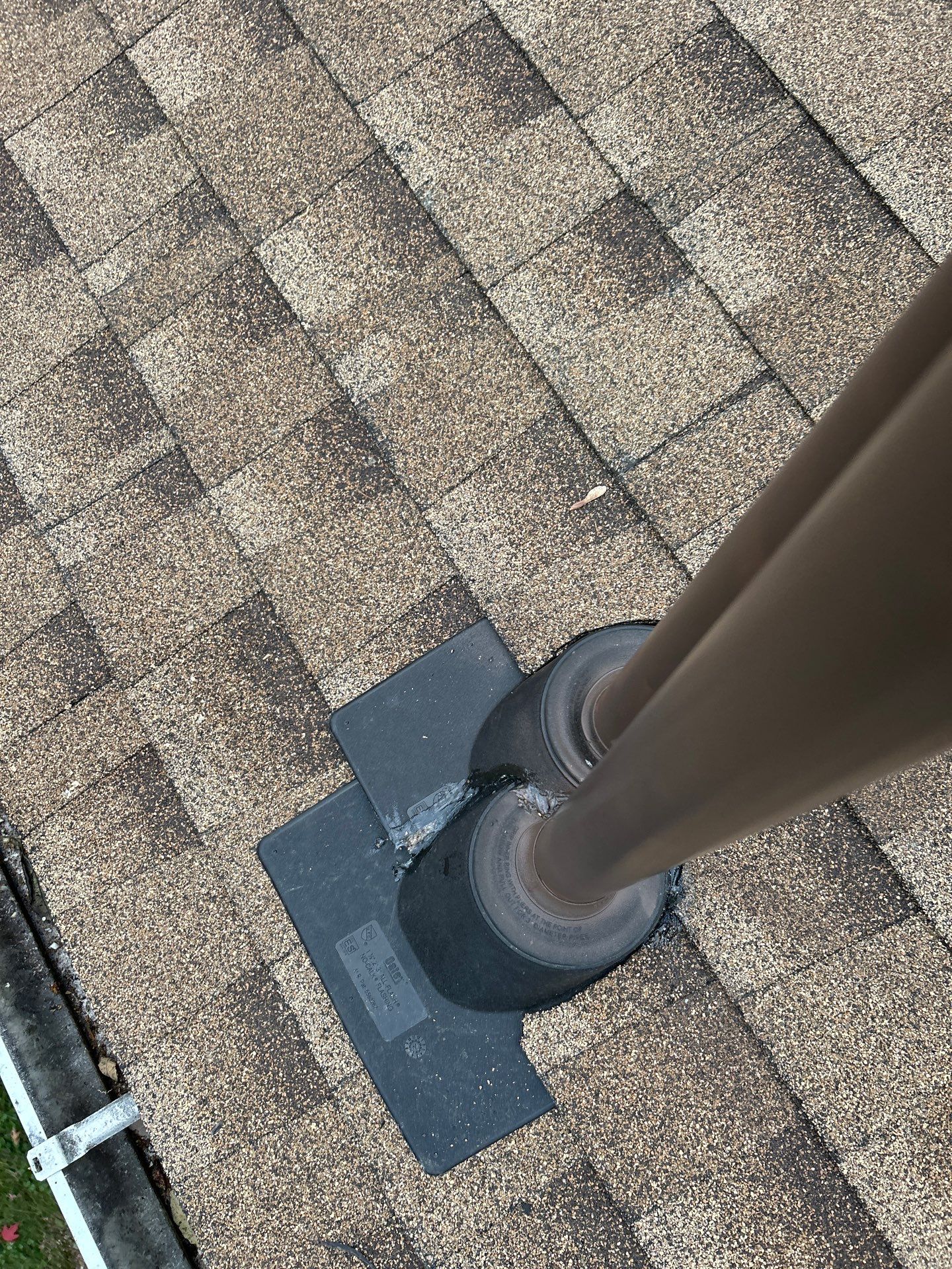 Residential Roofing Installation using GAF Timberline HDZ Shakewood by Rainstoppers Roofing