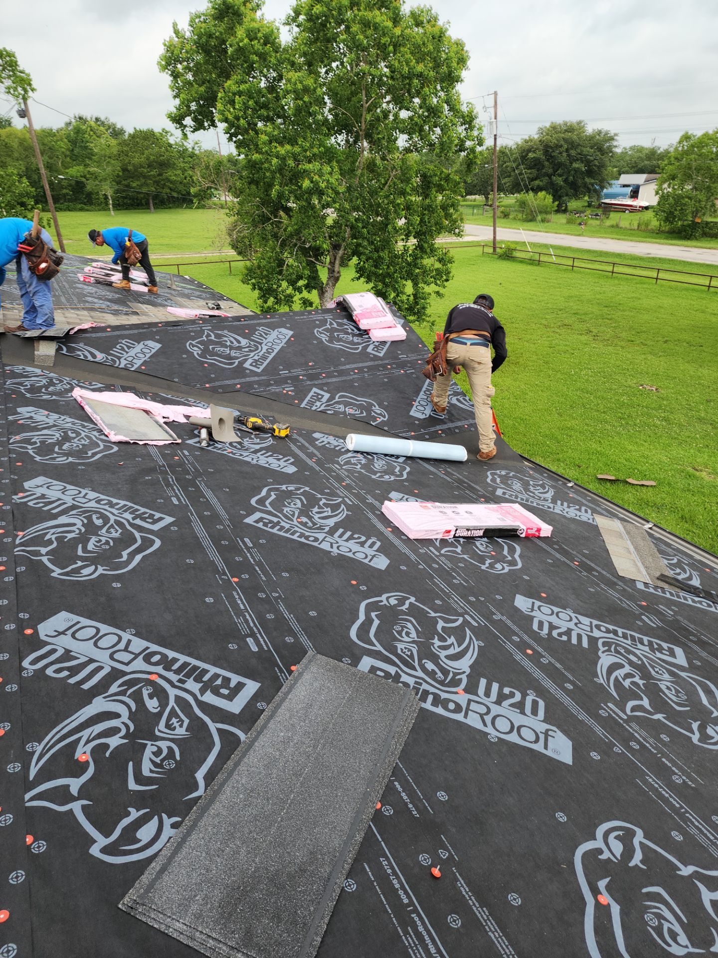 Residential Roofing Installation using Owen's Corning Duration (Lifetime) Shingles by Roof Repair Company