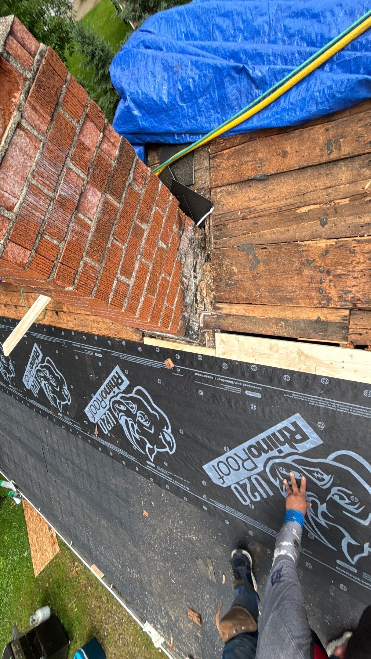 Roof Replacement using Owens Corning Onyx Black by 180 Contractors