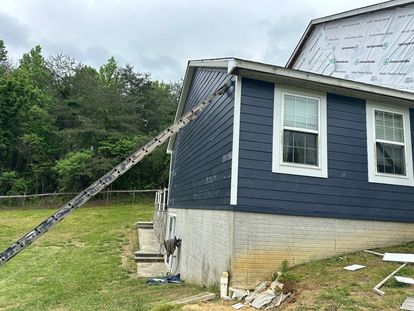 Siding Installation using Cedarmill Plank STMT by ExteriorPros