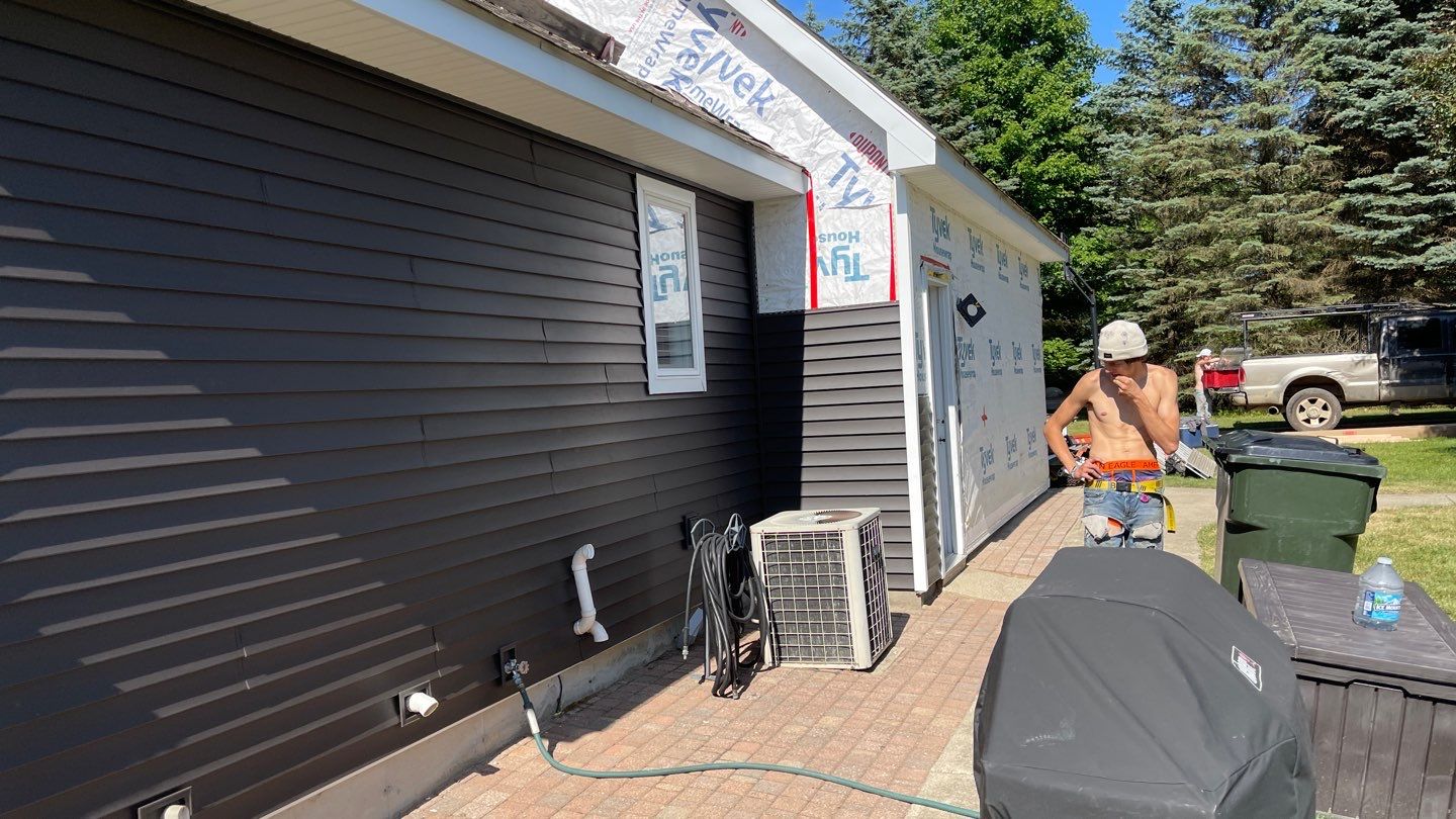 Siding Replacement using Certainteed Restoration Classic D4 by 180 Contractors