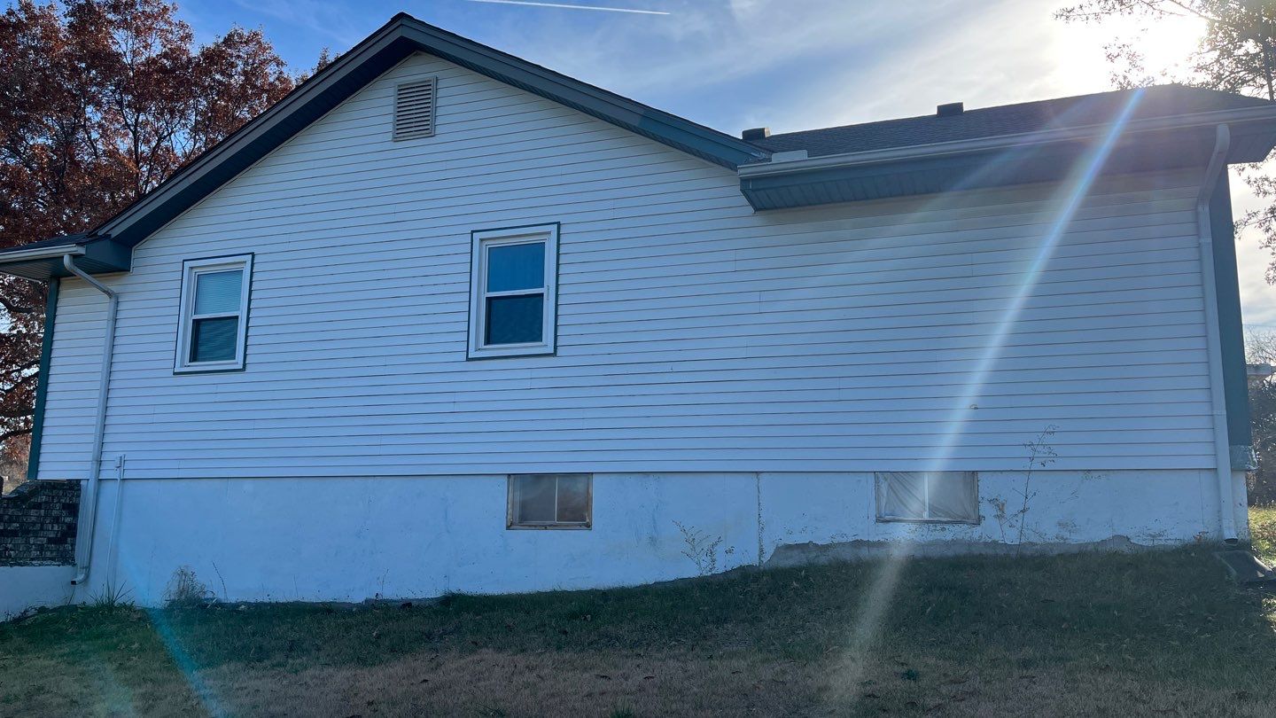 Siding Installation using Exterior Portfolio Vinyl Siding by EEC Windows, Siding & Roofing