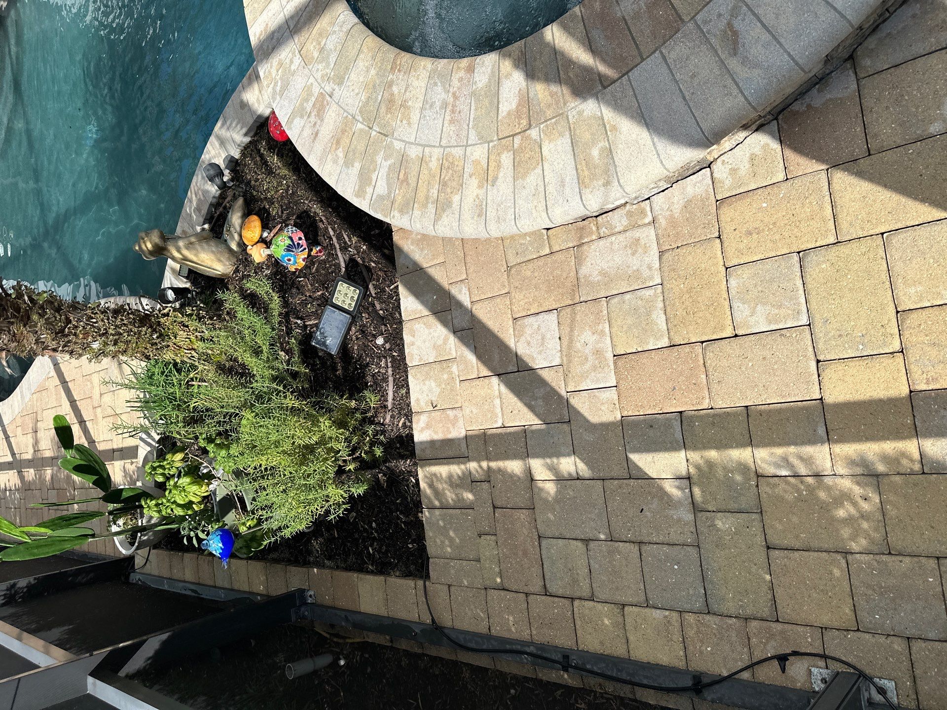 Paver Driveway, Pool Deck, Outdoor Furniture & Culvert Cleaning in Winding River Community, Bradenton, FL | Sunshine AquaWash by Sunshine AquaWash