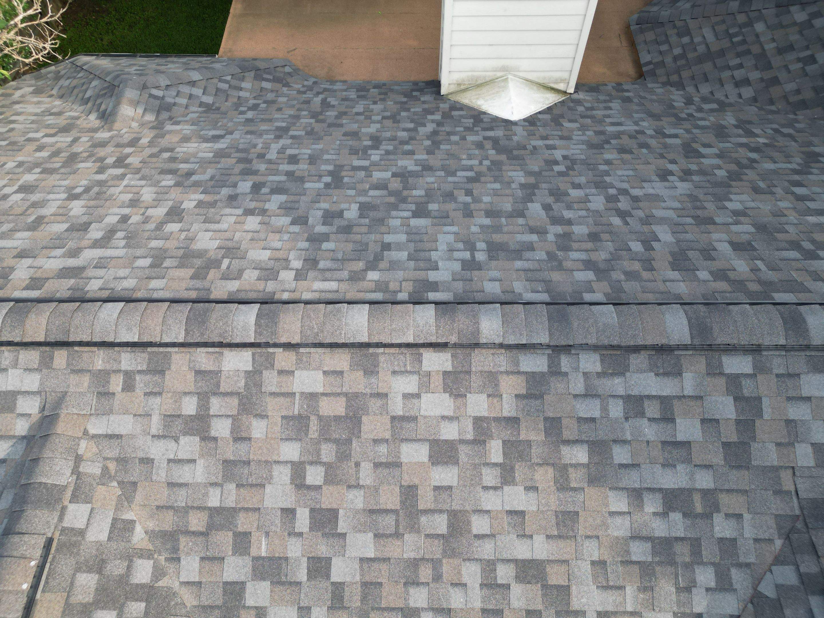 Williamsburg Gray - Owens Corning TruDefinition Duration by RoofsOnly.com