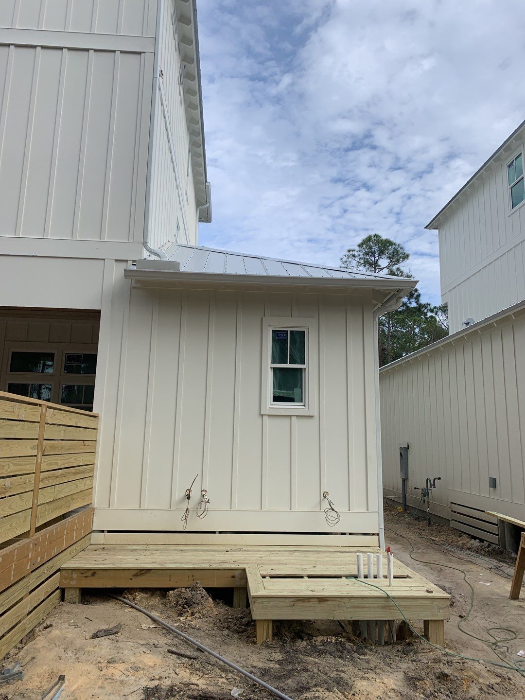 Seamless Aluminum Gutter Installation using 6 Inch Seamless Gutters in Santa Rosa Beach, FL by Gutter Professors