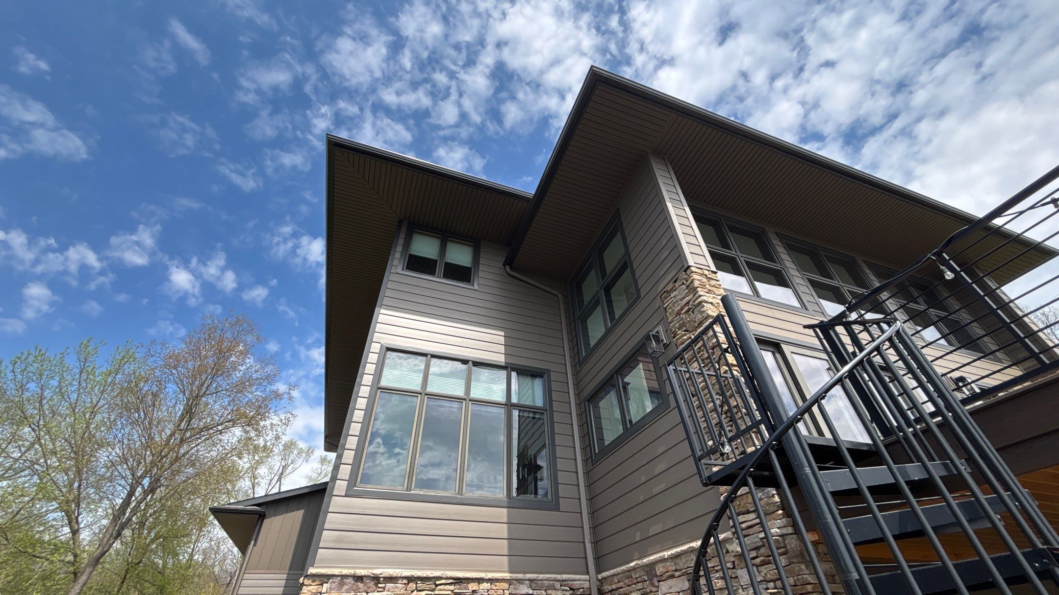 Siding Replacement using Ascend by 180 Contractors