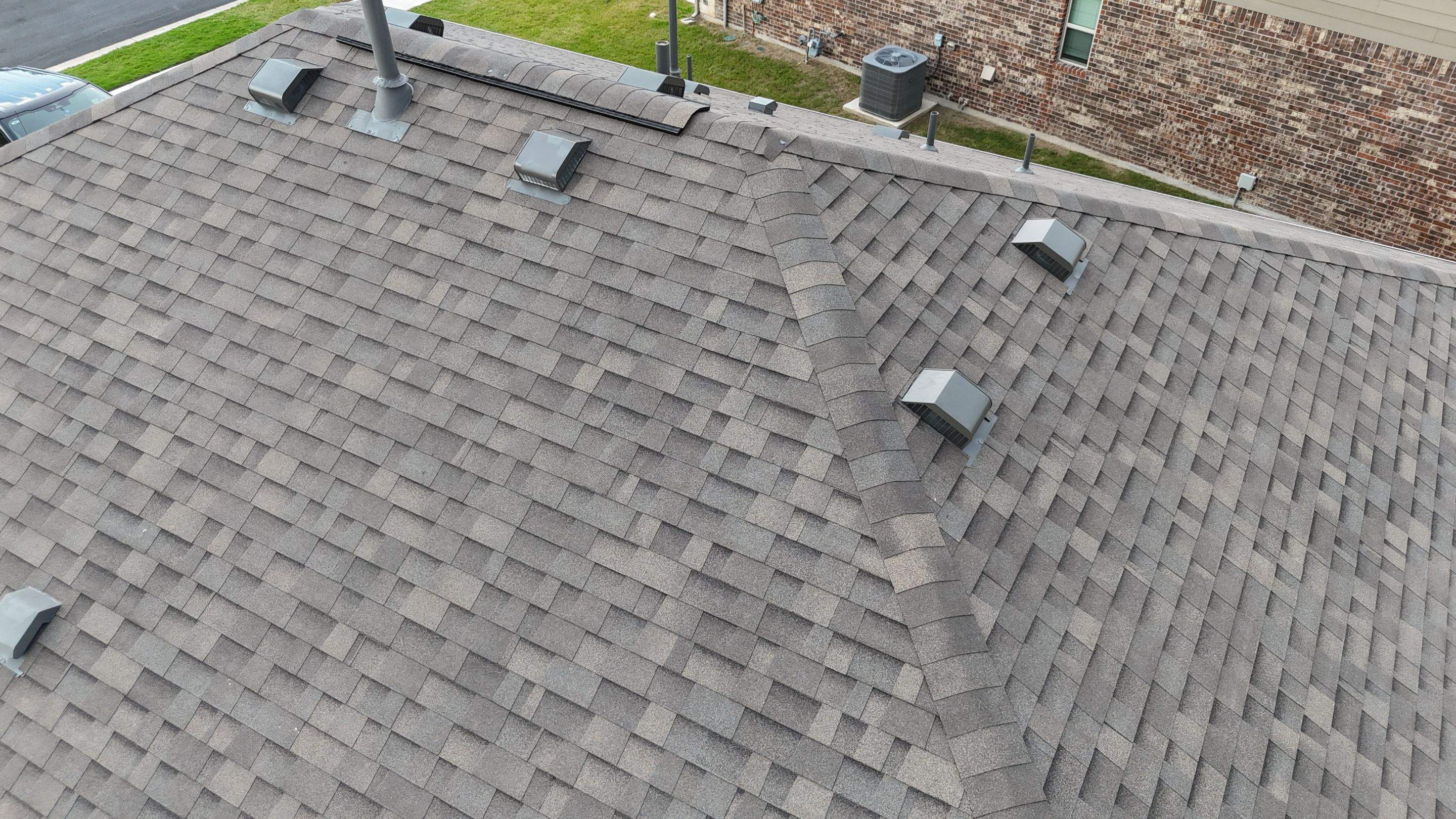 Weathered Wood - Malarkey Vista by RoofsOnly.com