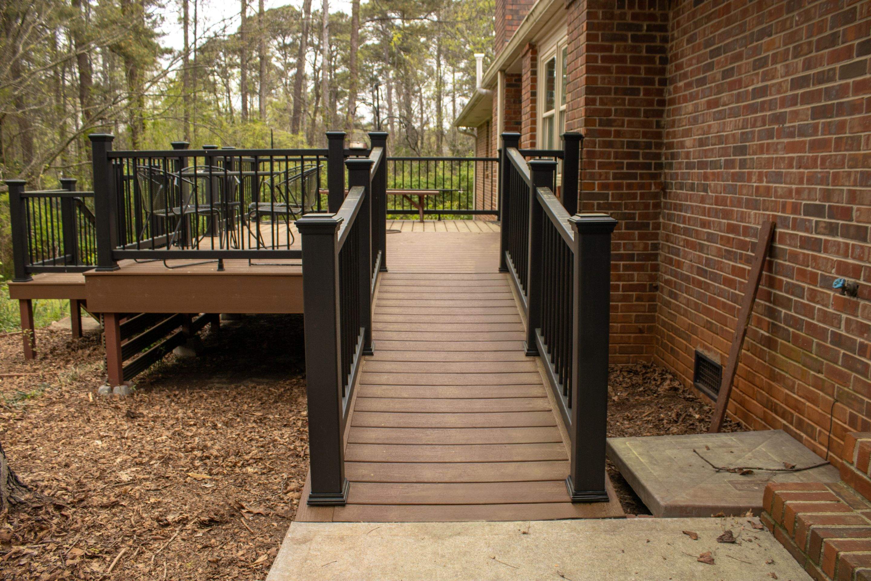 Deck Resurface using Trex Enhance Basic Series in the Saddle Color by Nelson Exteriors 