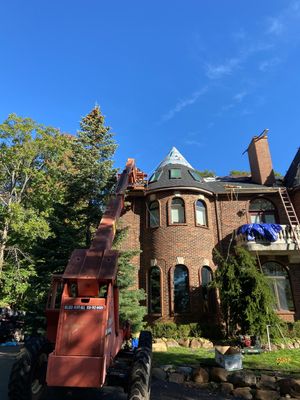 Roof Replacement using CertainTeed Landmark Moire Black