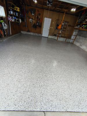 Sioux Falls Garage Epoxy Floor Installation and Concrete Crack Repair