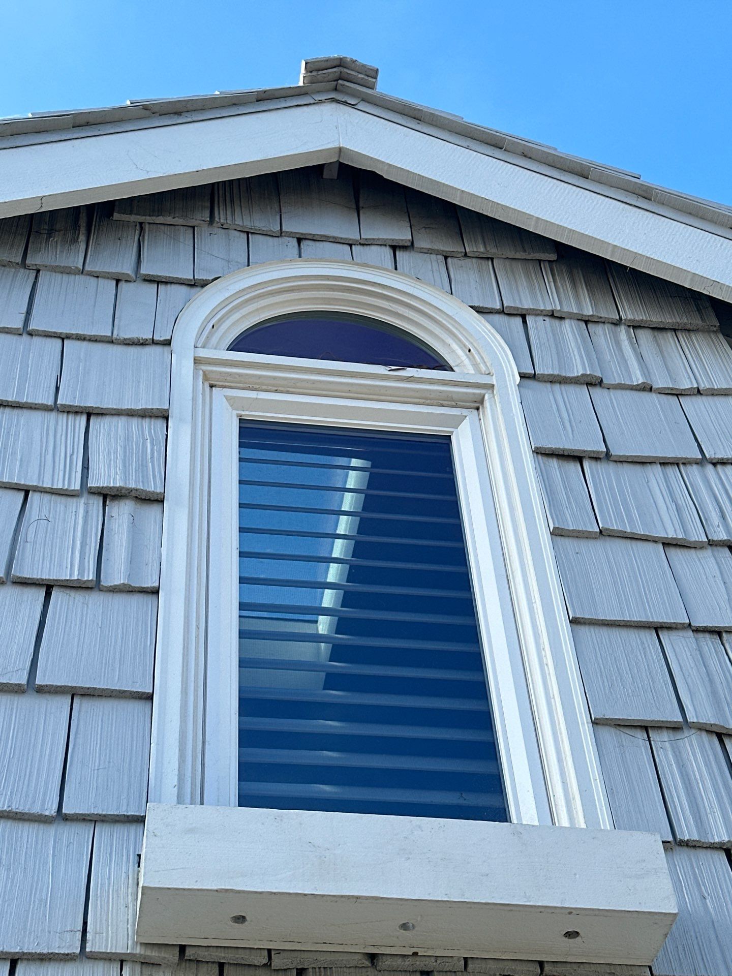 Pre-finish shingles by New Era Siding Inc 