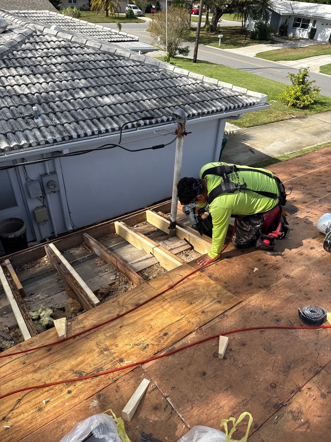 Project in Clearwater 33763 by Mitchell Roofing Company LLC 