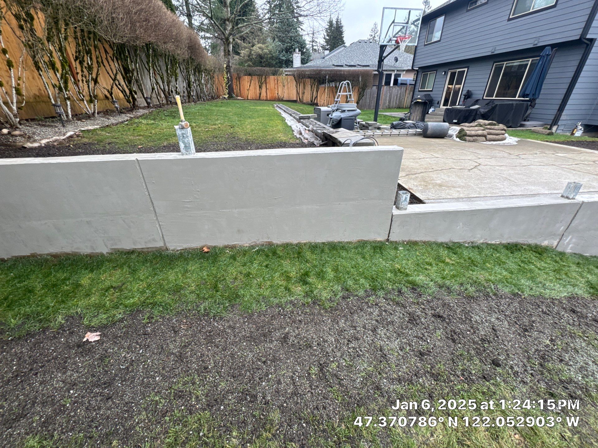 Concrete Retaining Wall | Maple Valley  by Jireh Asphalt & Concrete Inc 