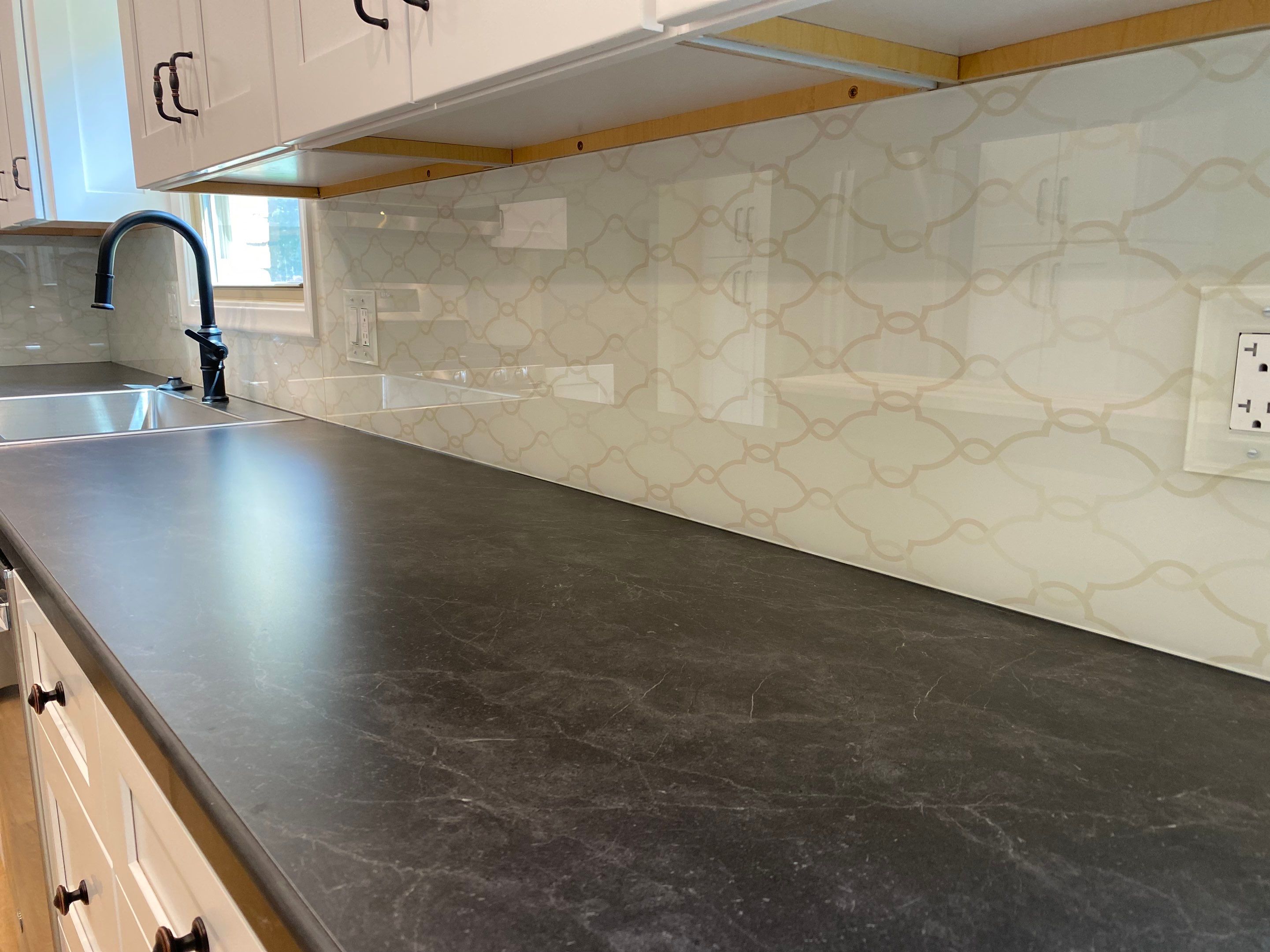 Kitchen Remodel using IMAGIO Arabesque Drops Solid Glass Backsplash by IMAGIO