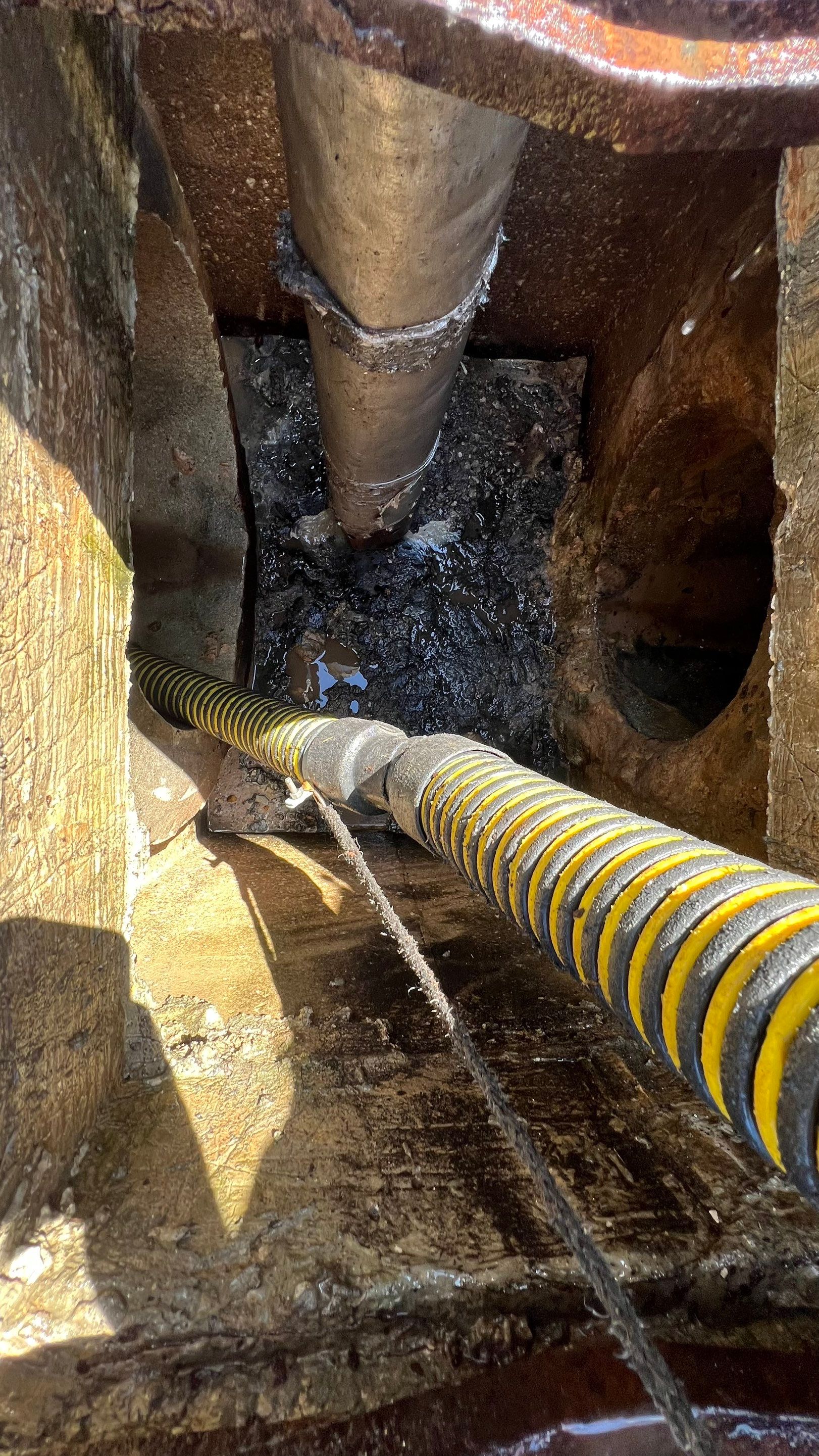 Estero Community Stormwater System Maintenance by APS Power & Water