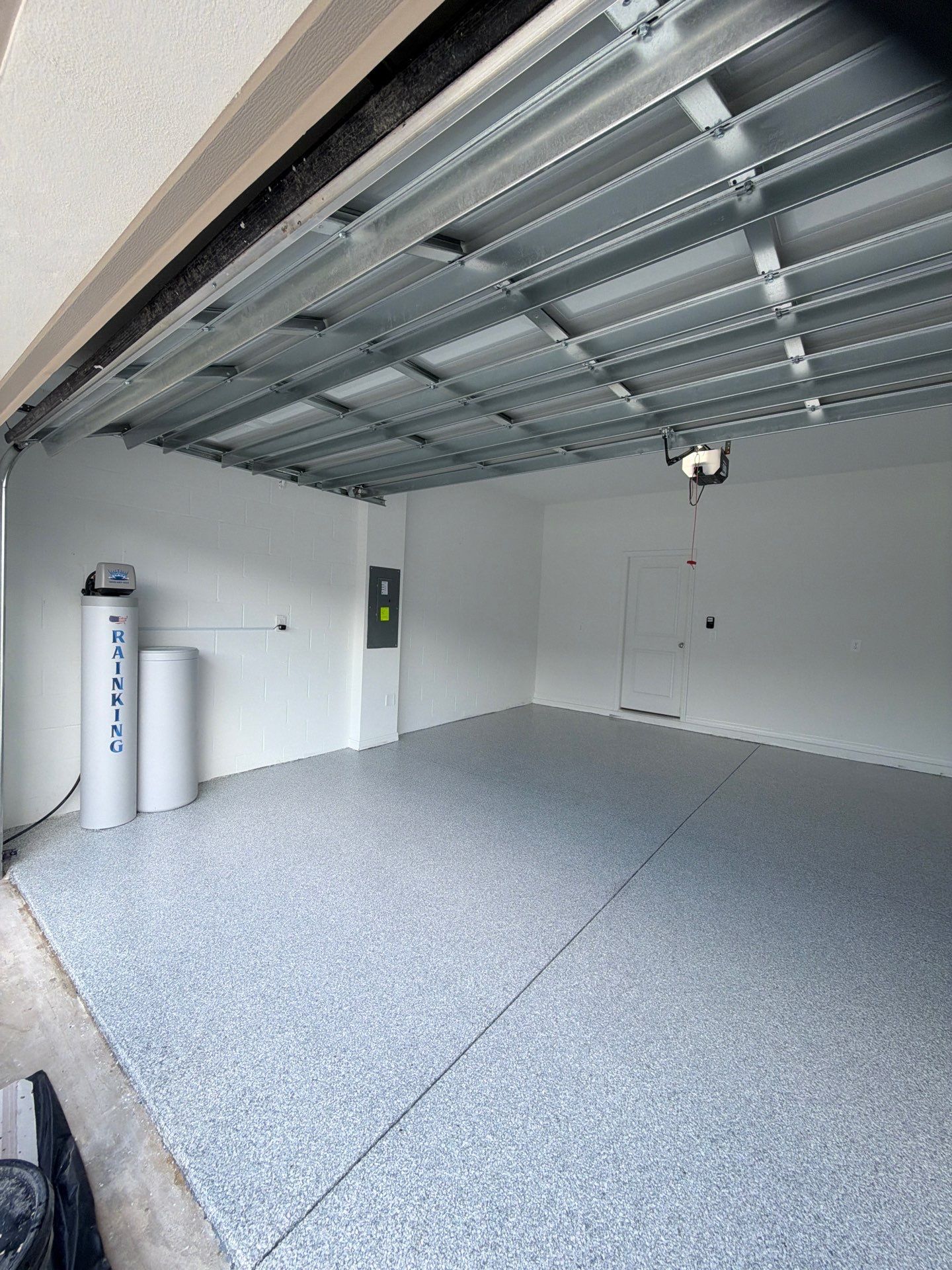 Garage Floor Coating in San Antonio, FL by Performance Floors & Coating