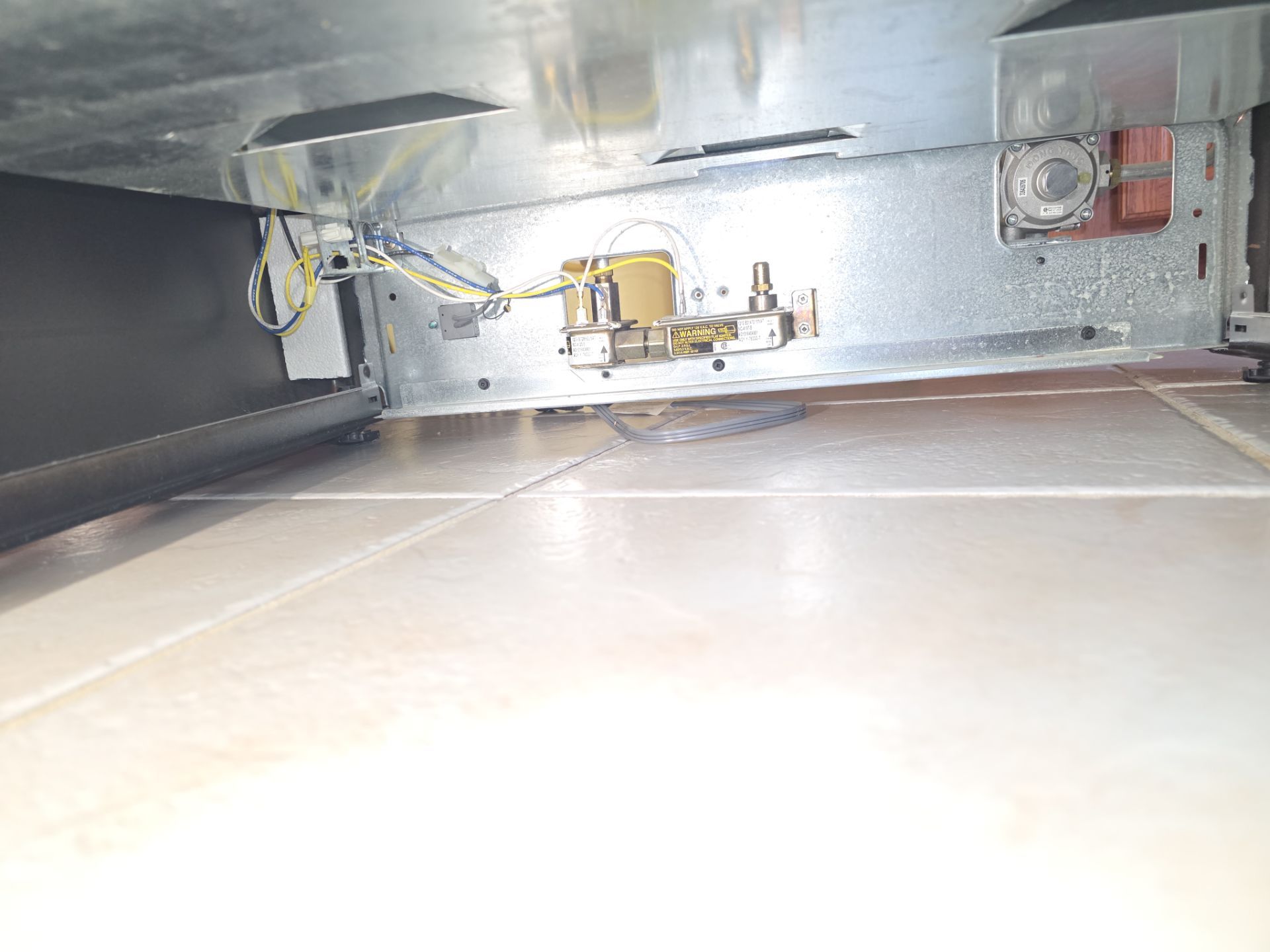 Gas Oven Igniter and Burner Tube Replacement in Leesburg by AMB-WORKS APPLIANCE REPAIR