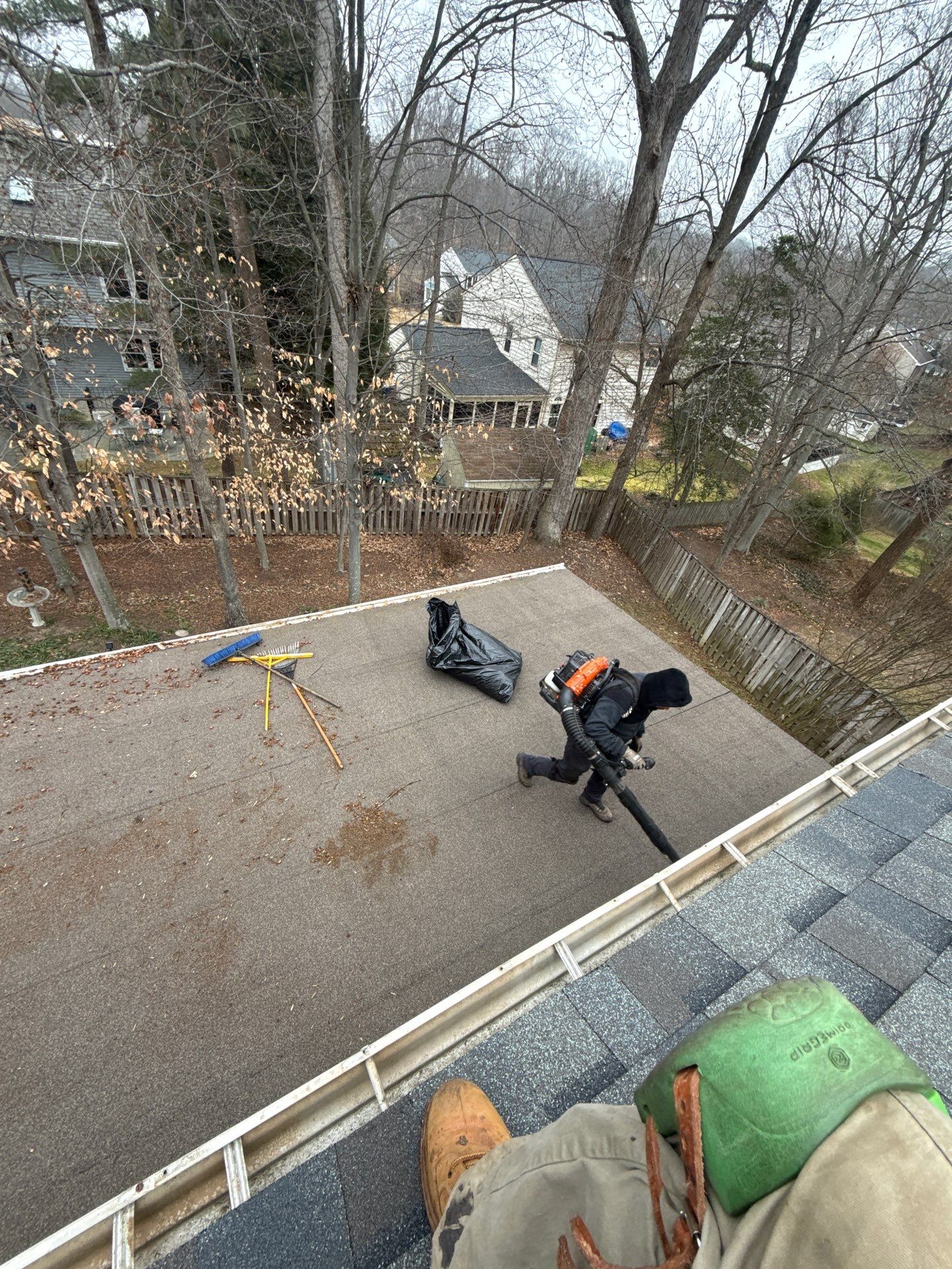 Fairfax Station :Residential Roof Replacement with CertainTeed Landmark Pro in Max Def Drift Wood by RM Banning, Inc.