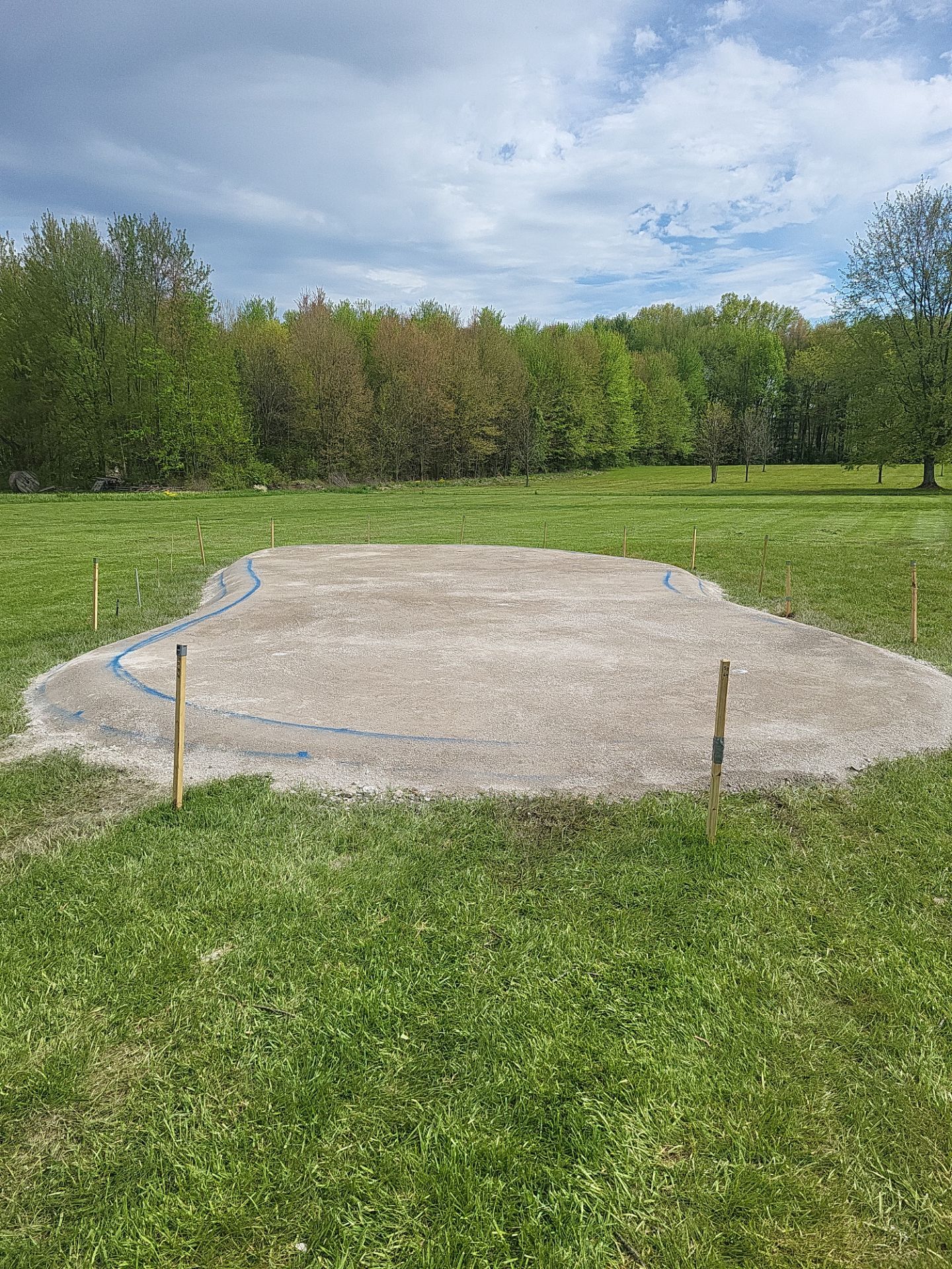Custom Backyard Putting Green Installation in Mason, Ohio by Southwest Greens Midwest