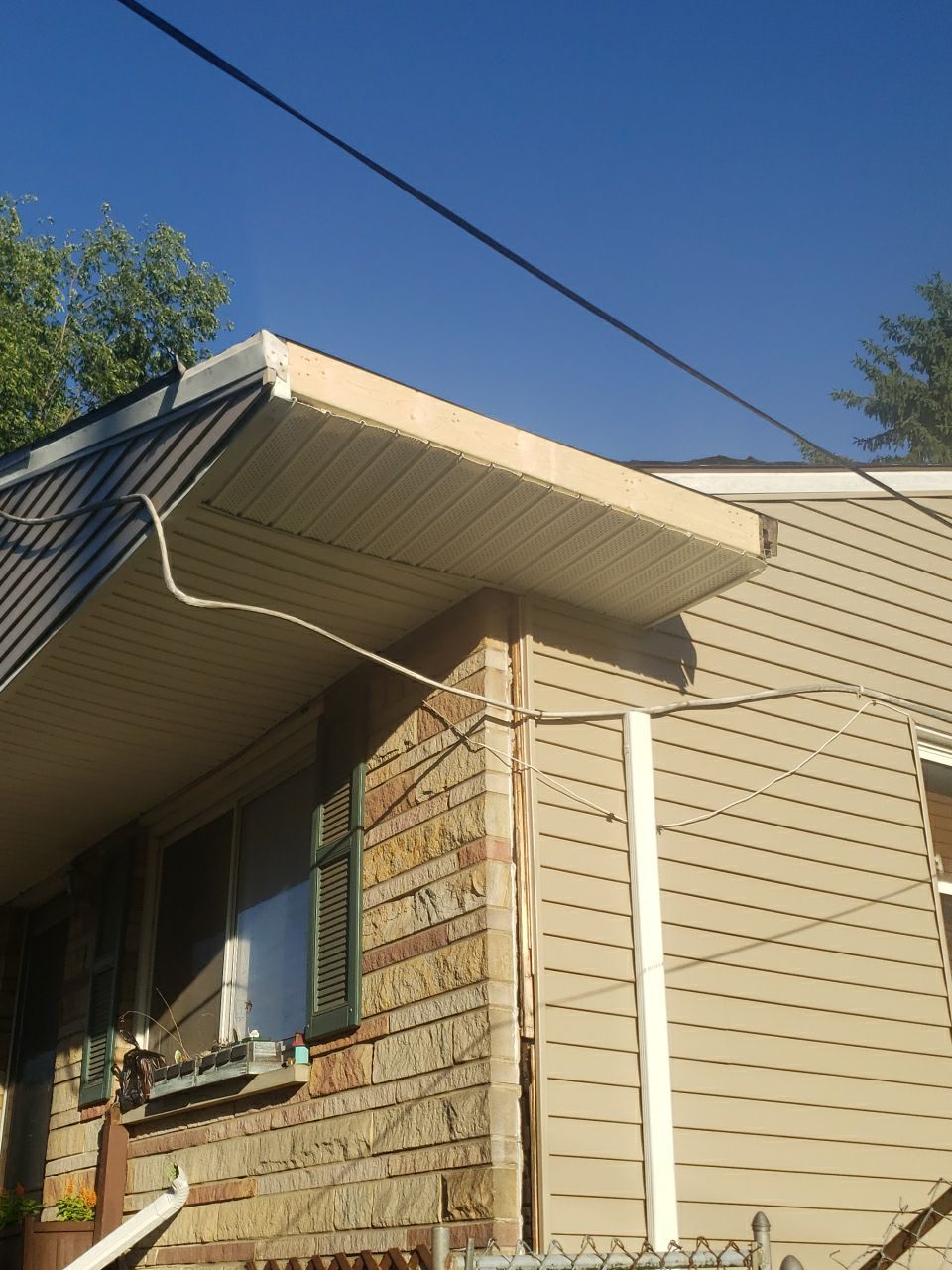 ATLAS PINNACLE COLOR: COPPER CANYON DRIP EDGE: MUSKET BROWN by Eagle Eye Roofing